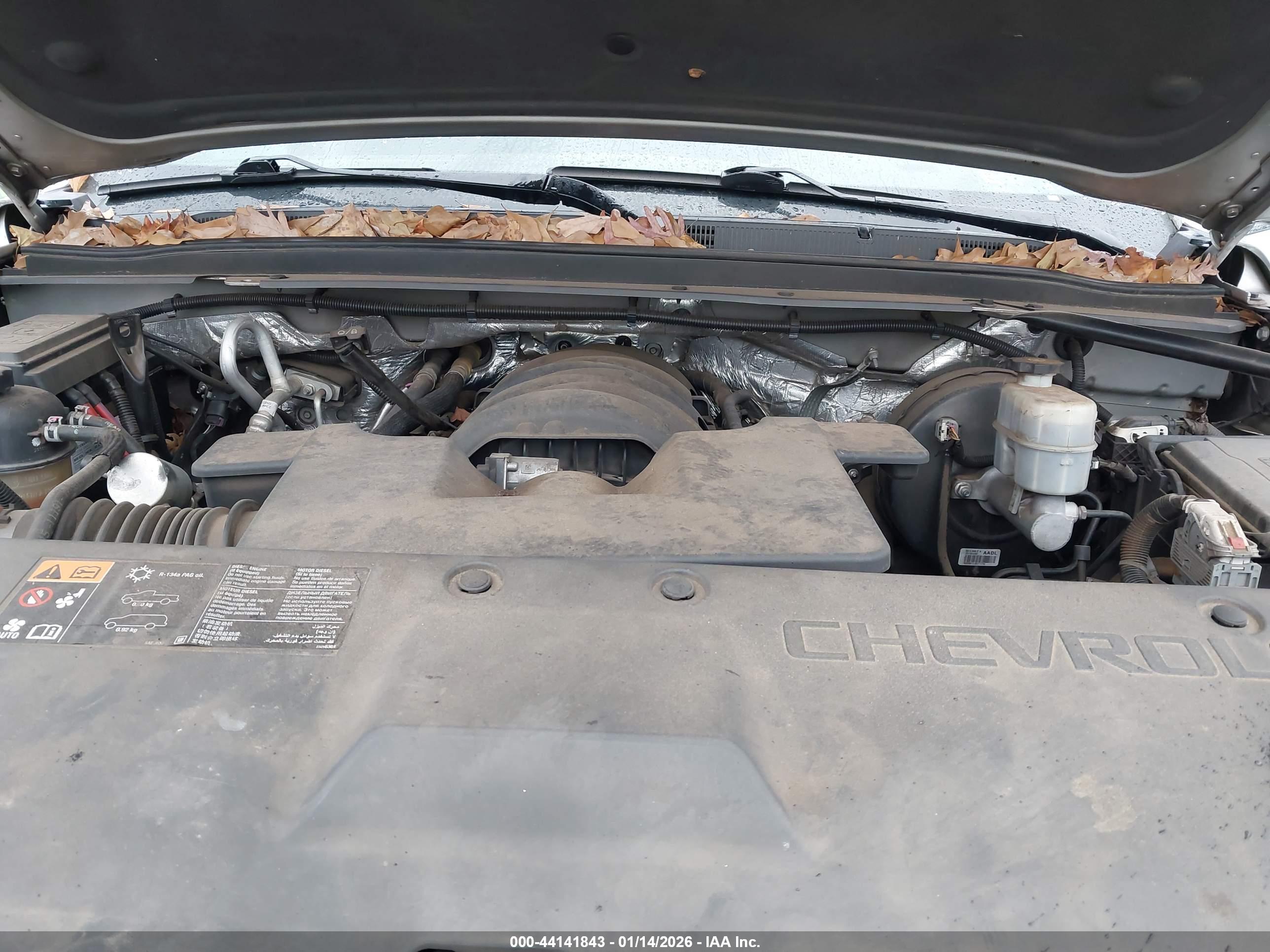 CHEVROLET SUBURBAN image 10