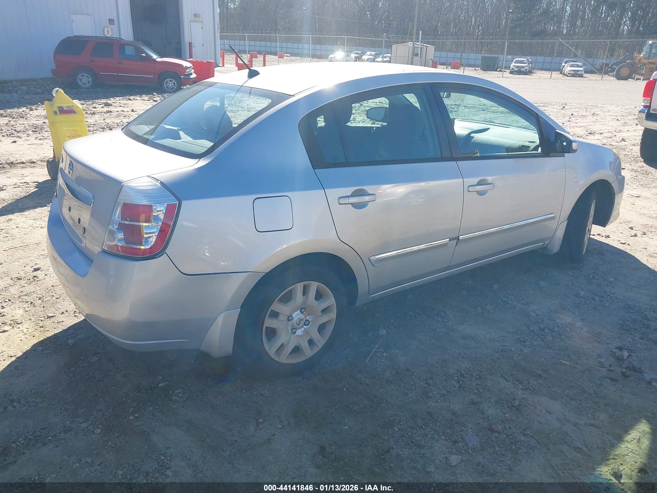 NISSAN SENTRA image 4