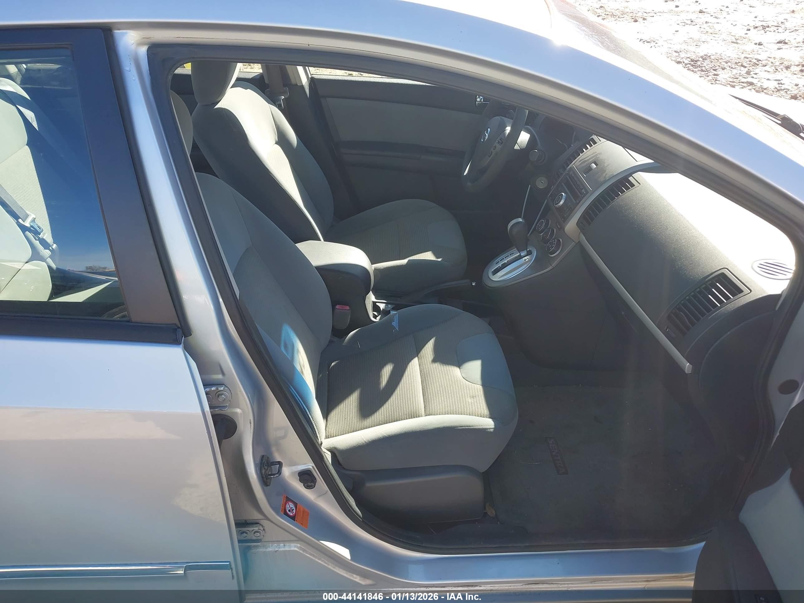 NISSAN SENTRA image 5
