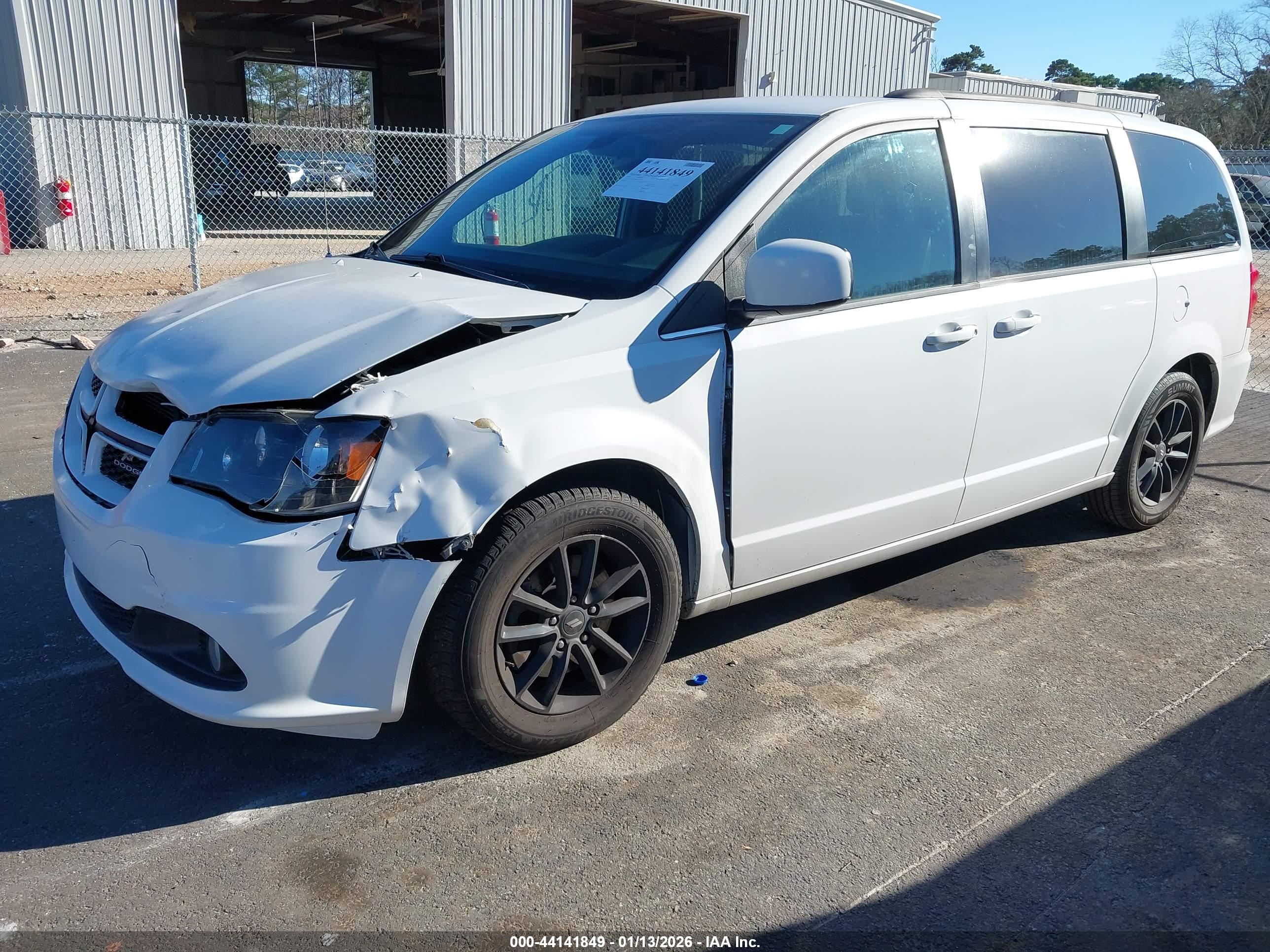 DODGE GRAND image 2