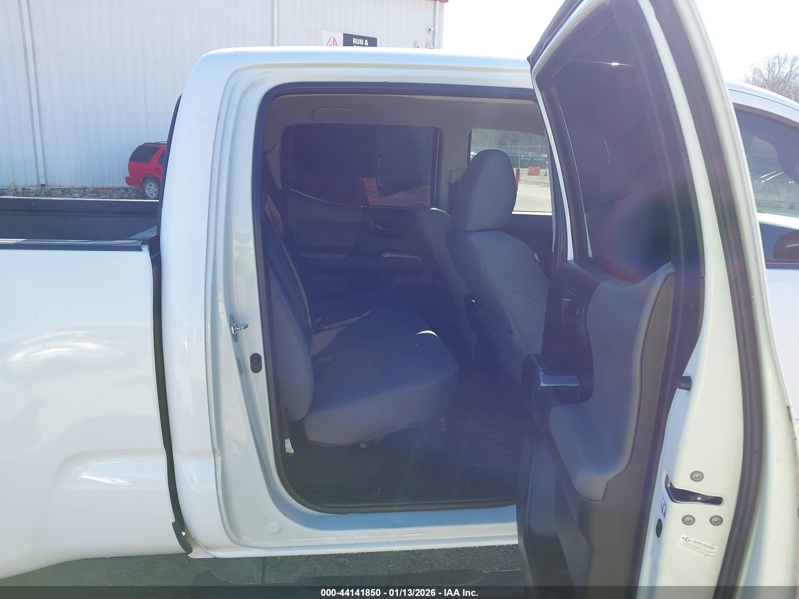 TOYOTA TACOMA image 8