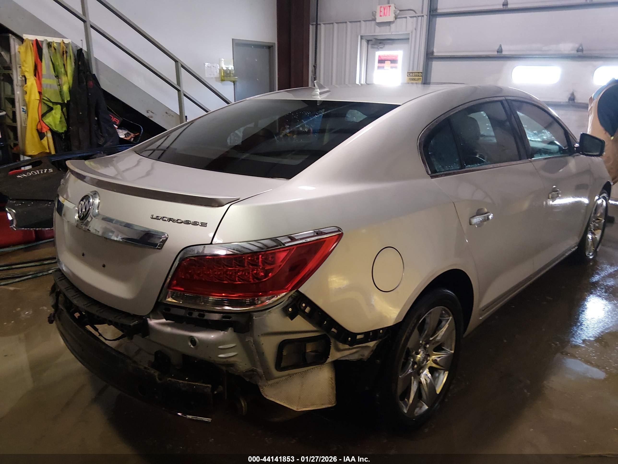 BUICK LACROSSE image 4