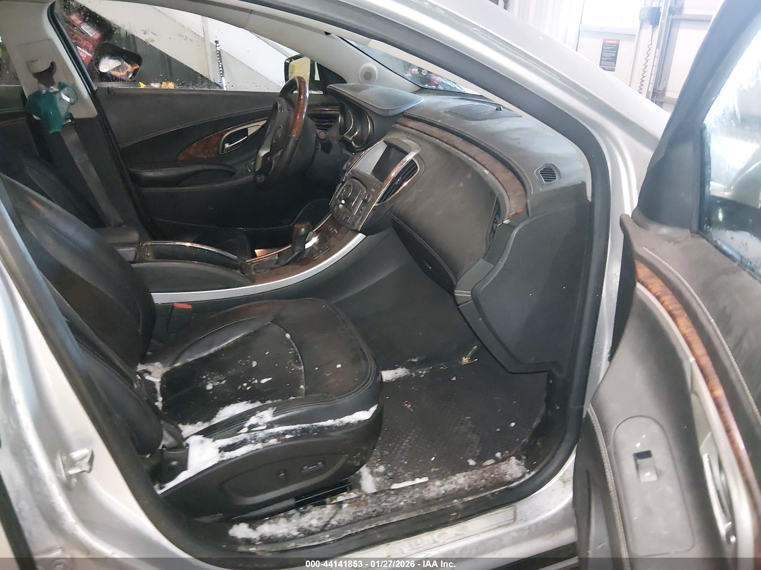 BUICK LACROSSE image 5