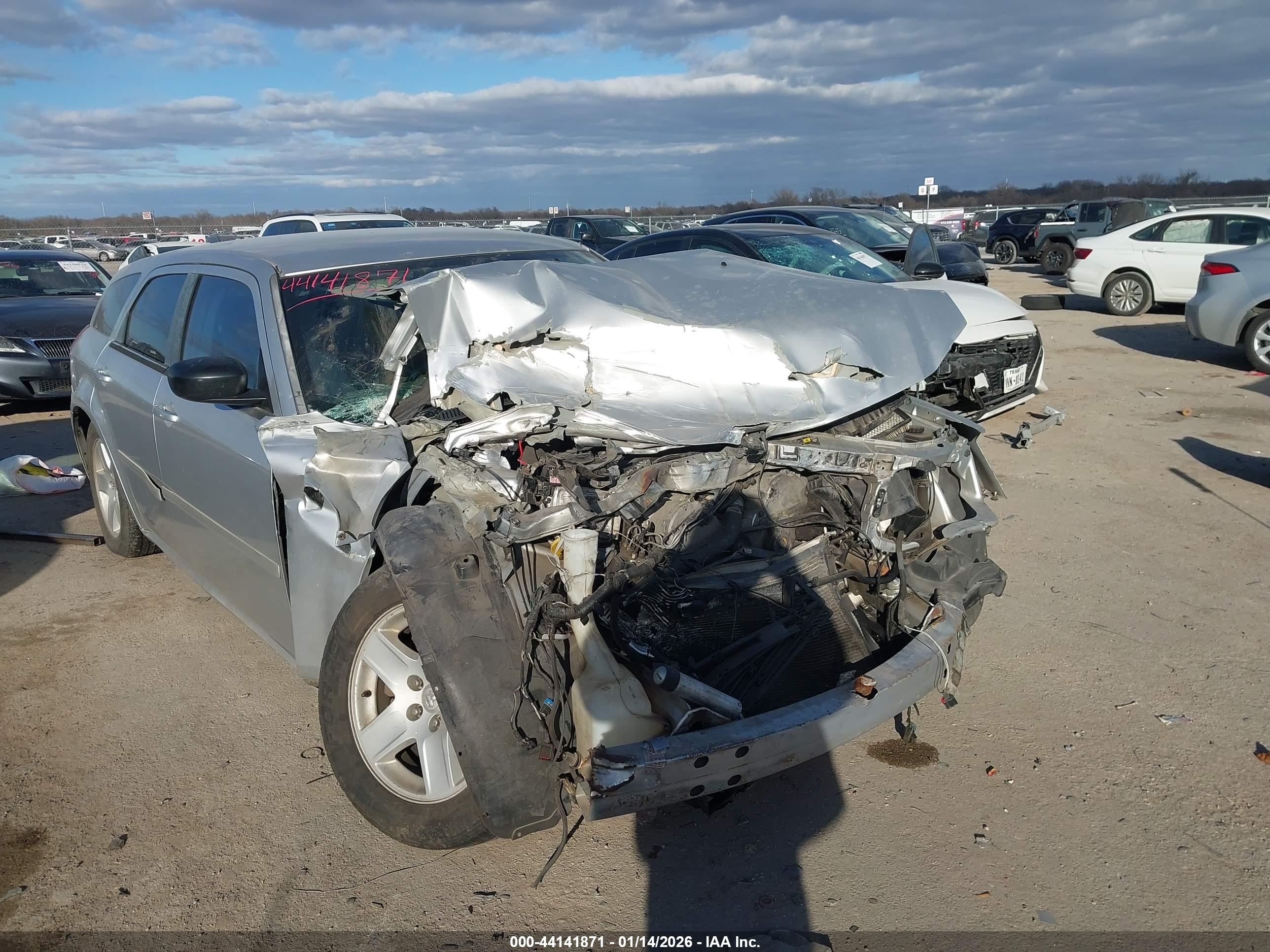 DODGE MAGNUM image 6