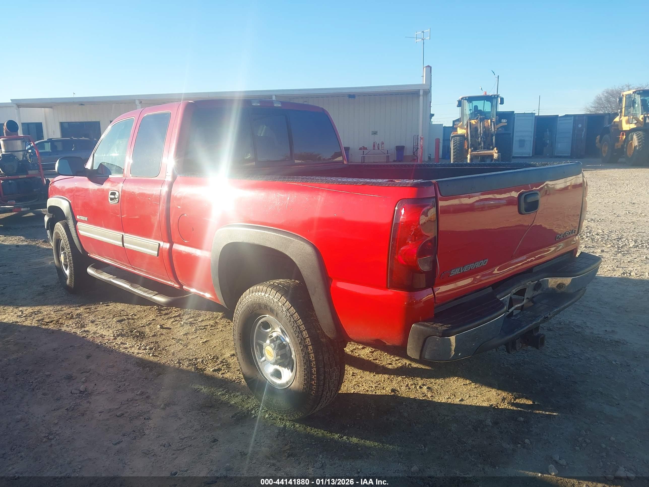 CHEVROLET SILVERADO image 3