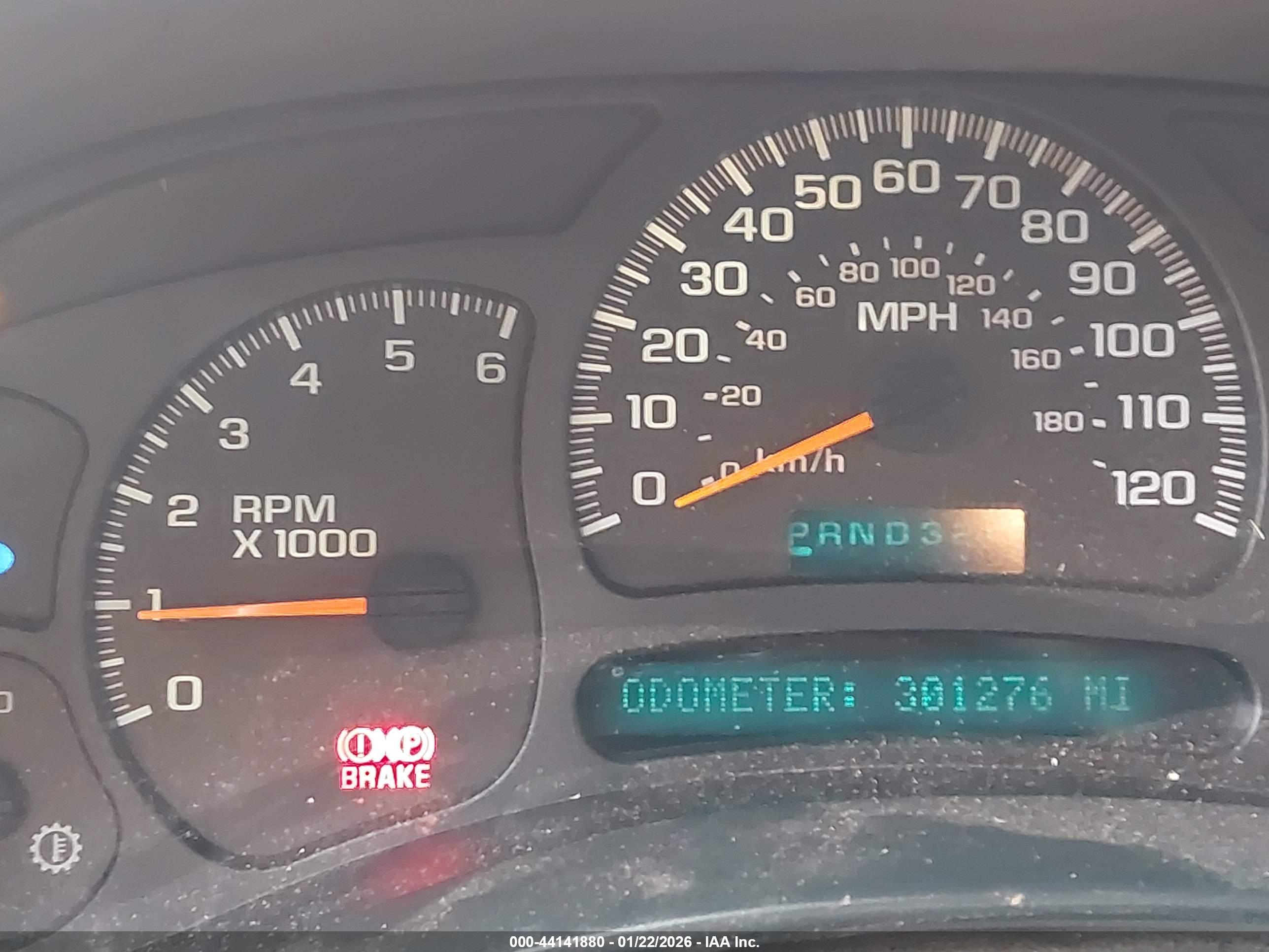 CHEVROLET SILVERADO image 7
