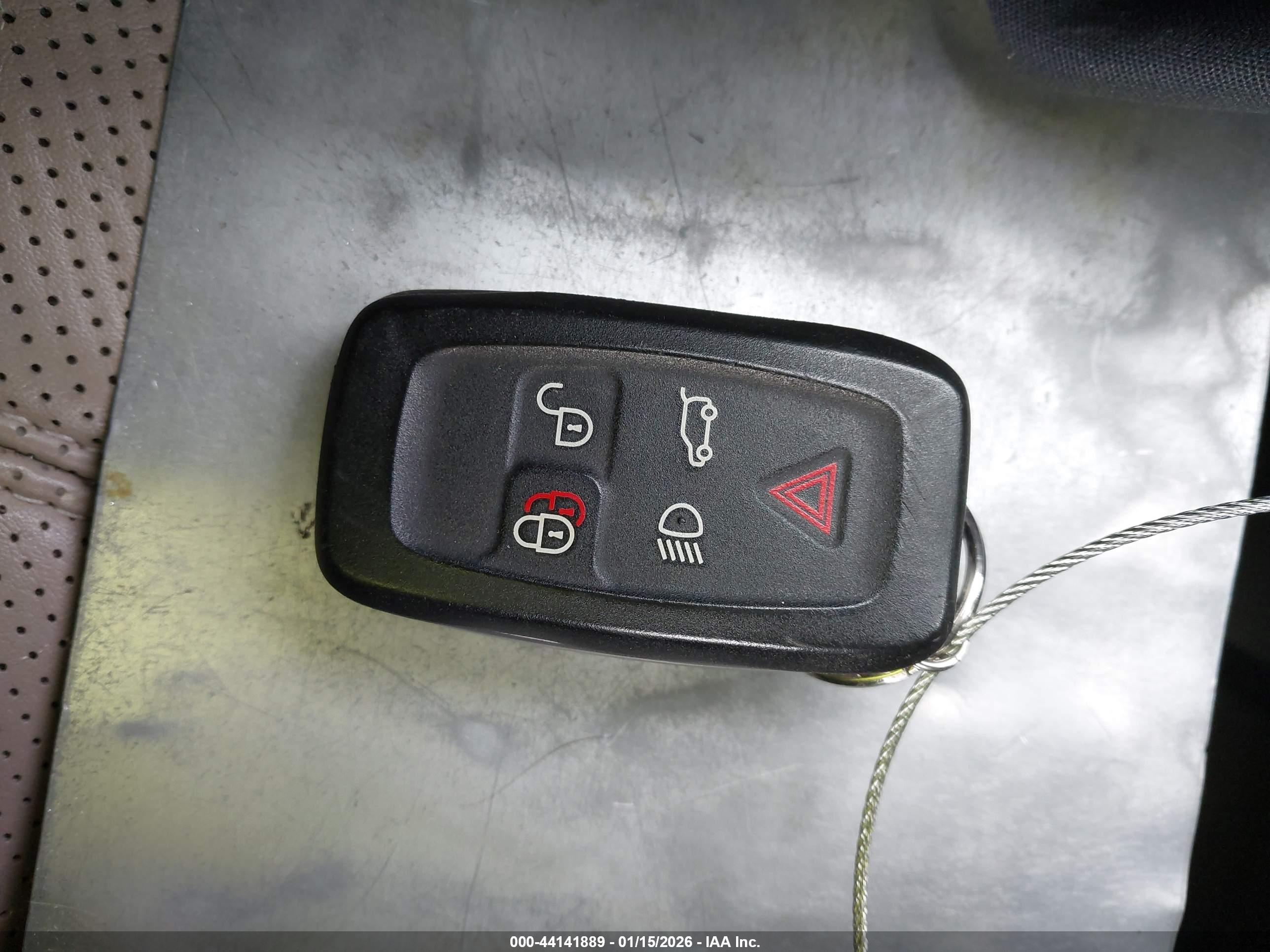 LAND ROVER image 11