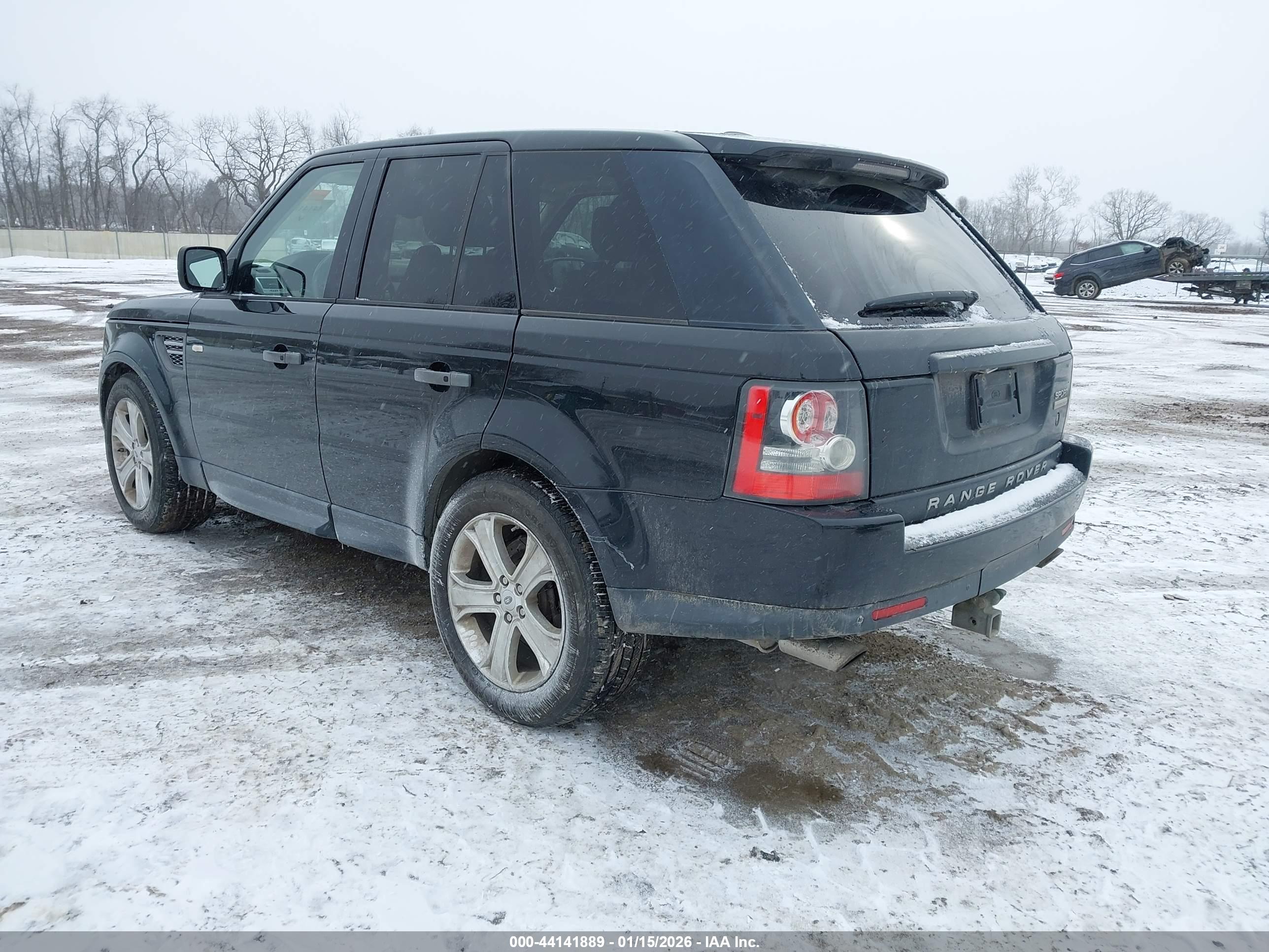 LAND ROVER image 3