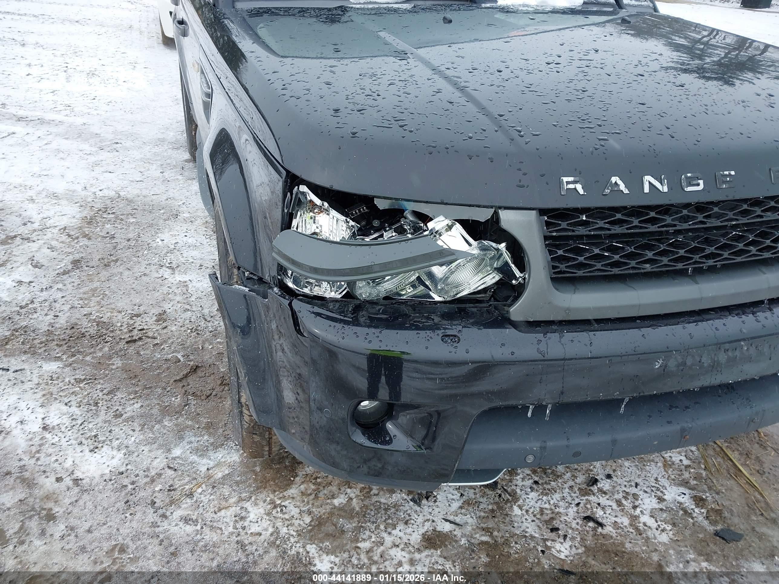 LAND ROVER image 6