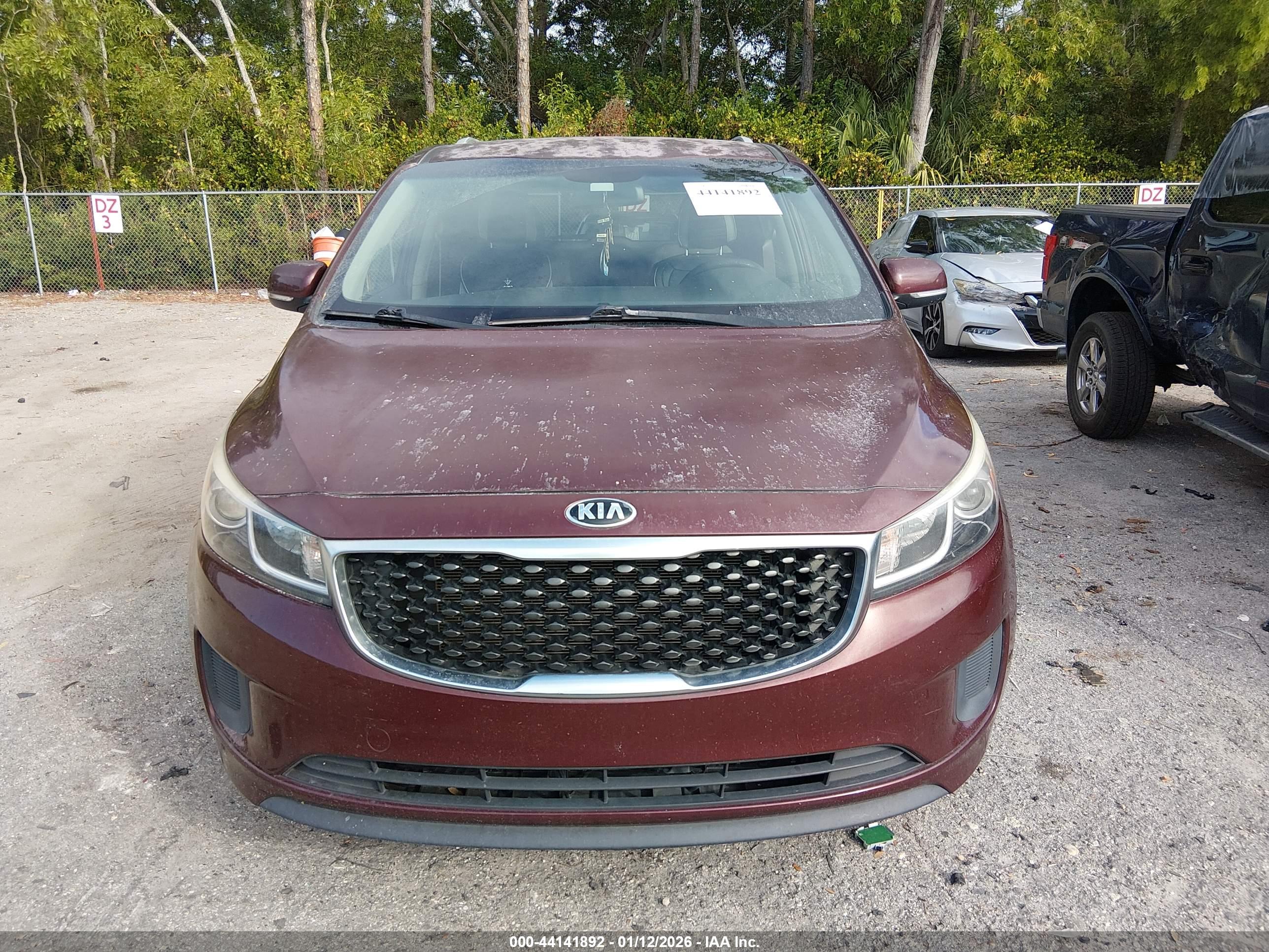 KIA SEDONA image 6