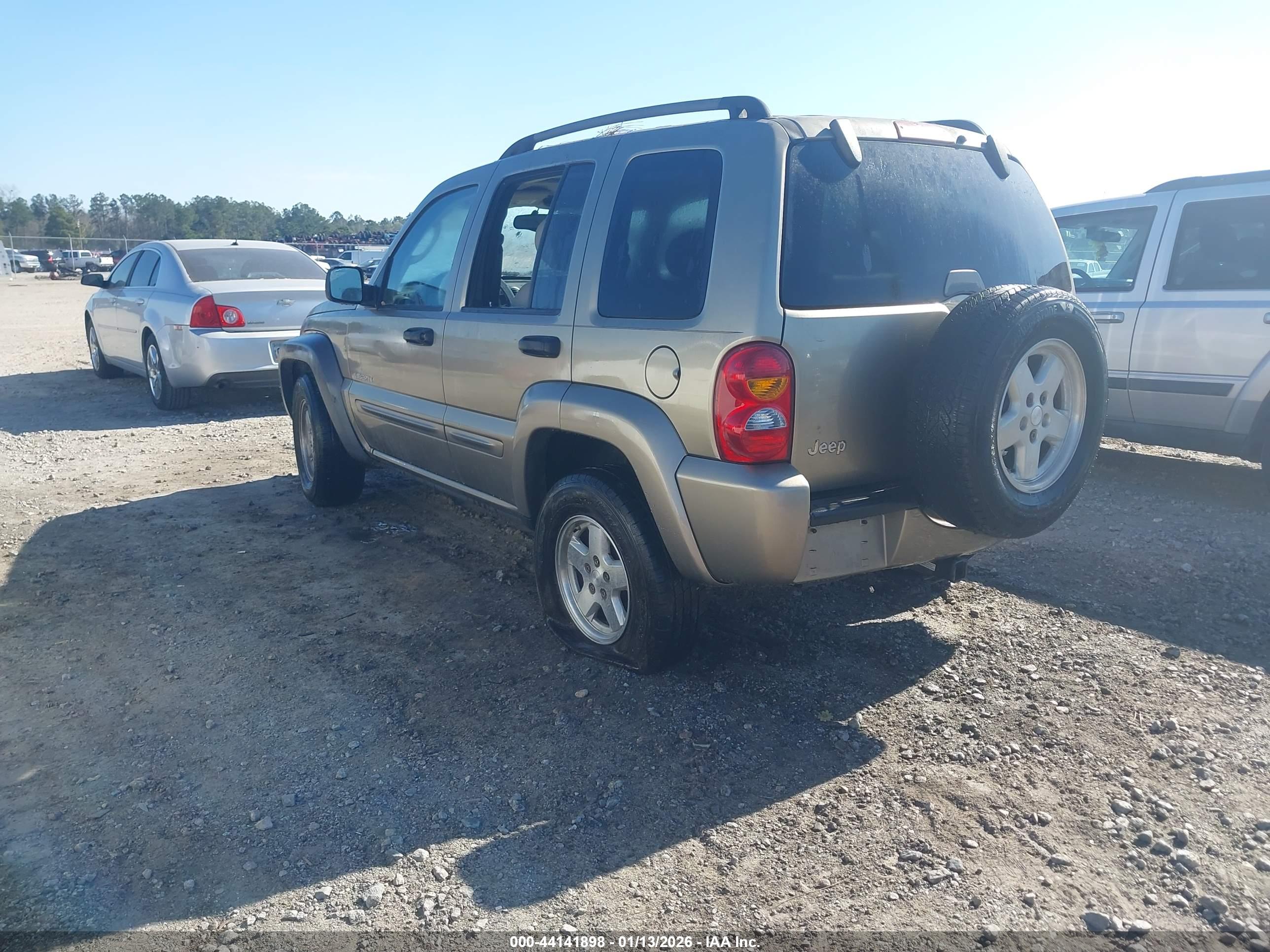 JEEP LIBERTY image 3