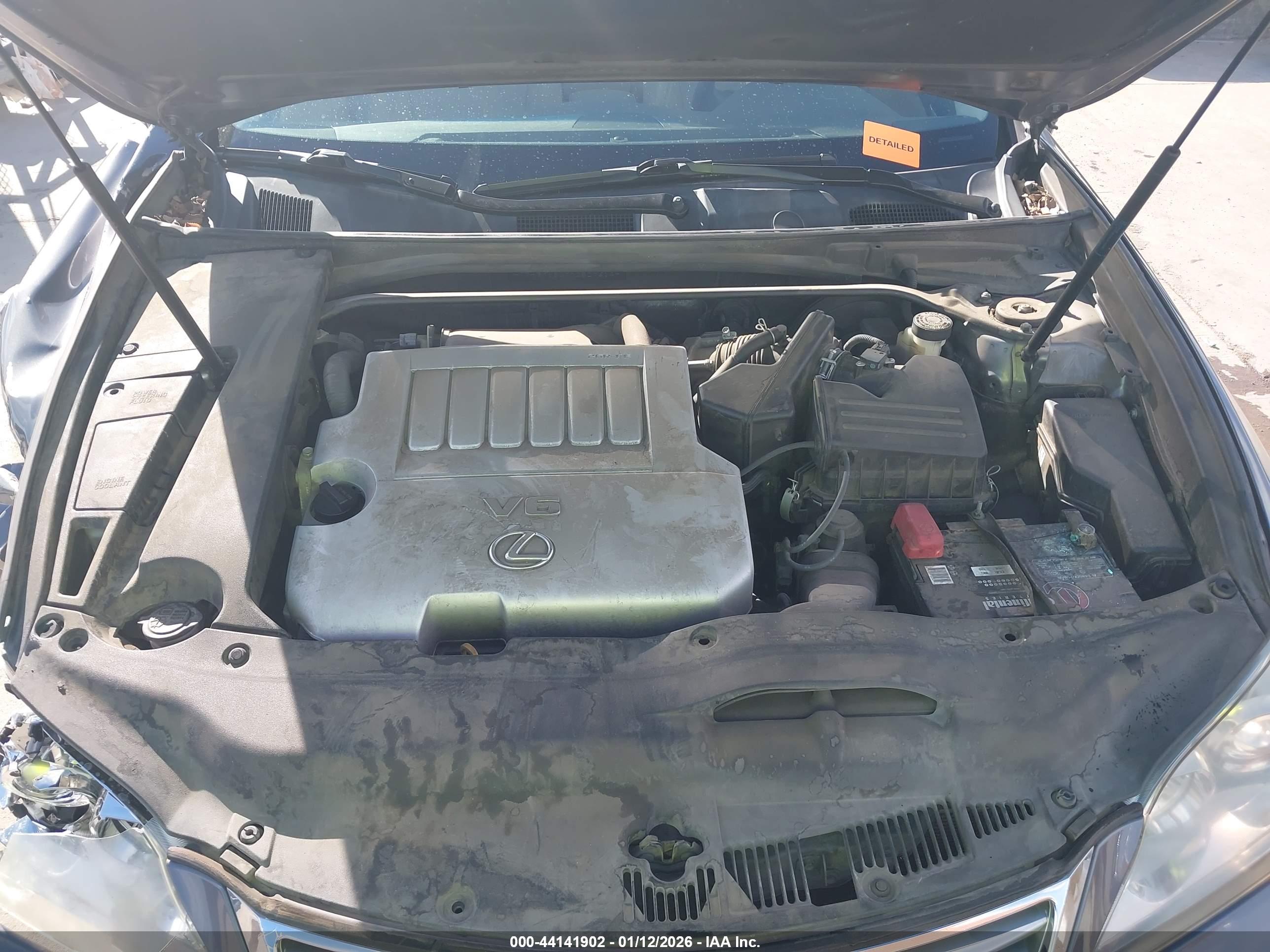 LEXUS ES image 10