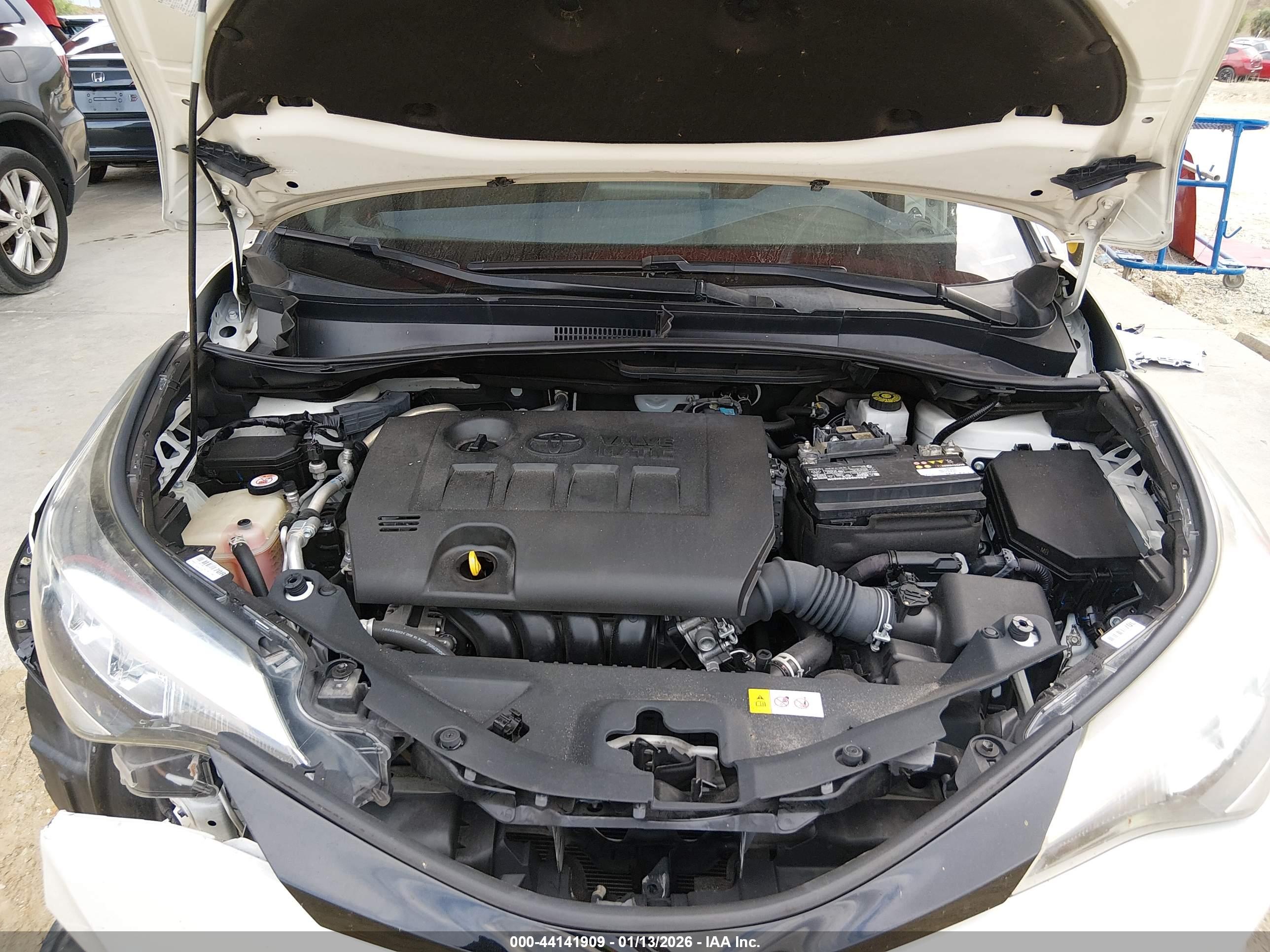 TOYOTA C-HR image 10