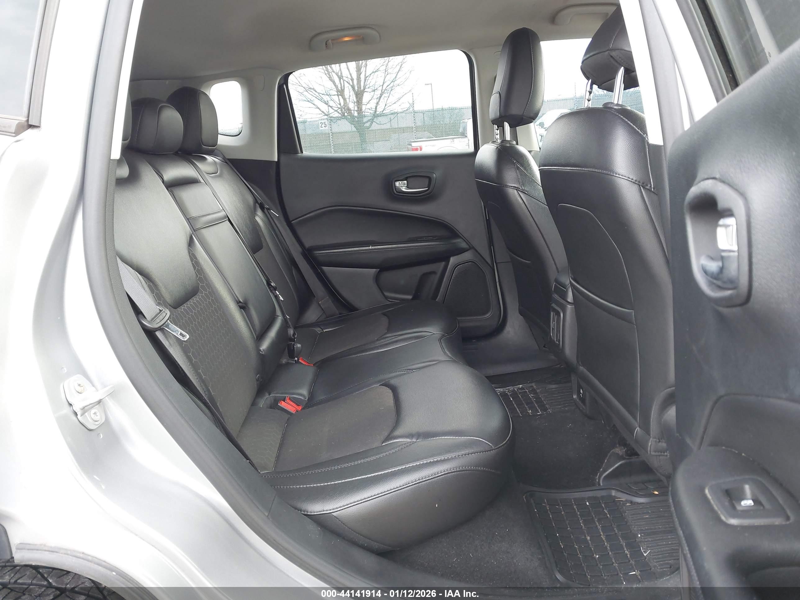 JEEP COMPASS image 8