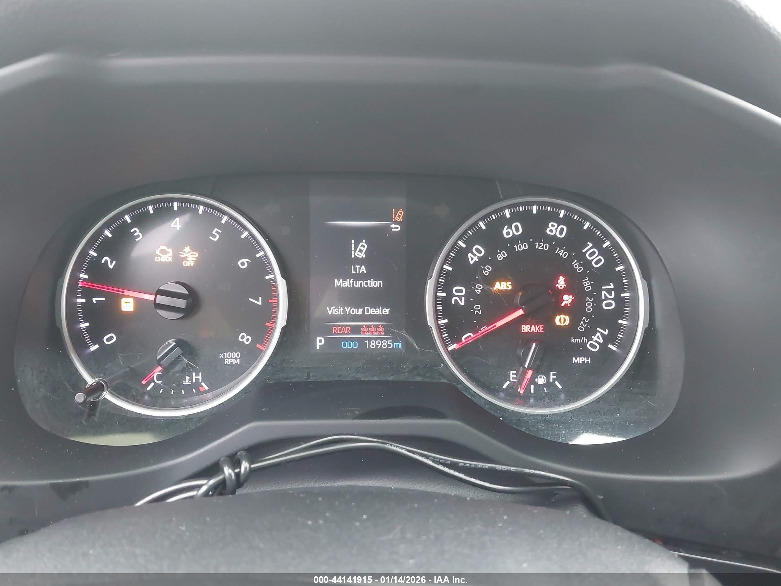 TOYOTA RAV4 image 7