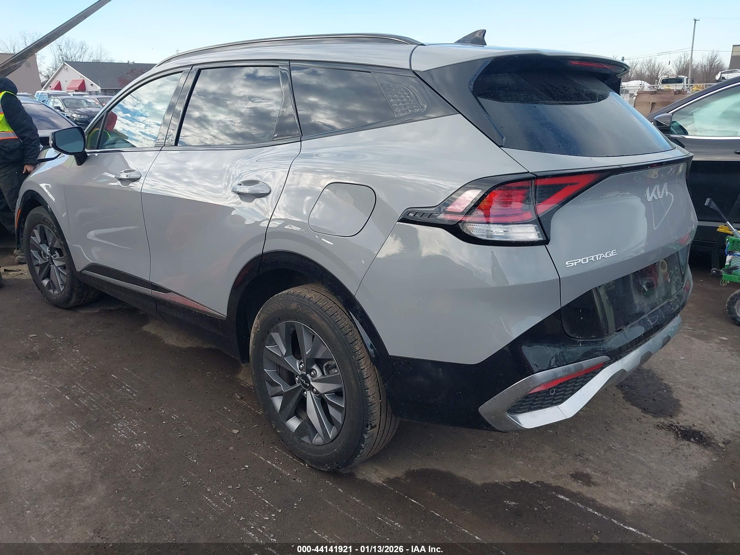 KIA SPORTAGE image 3