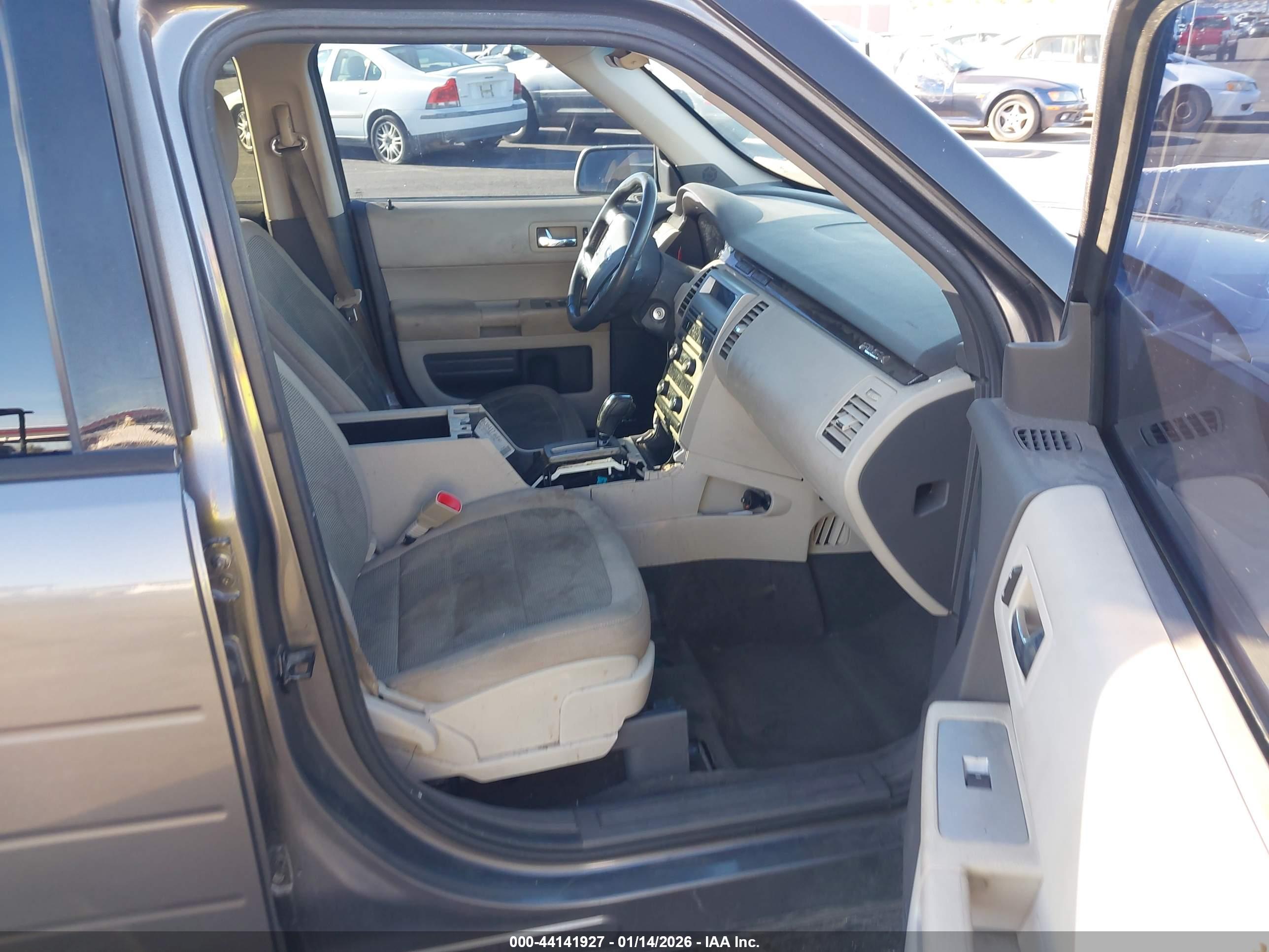 FORD FLEX image 5