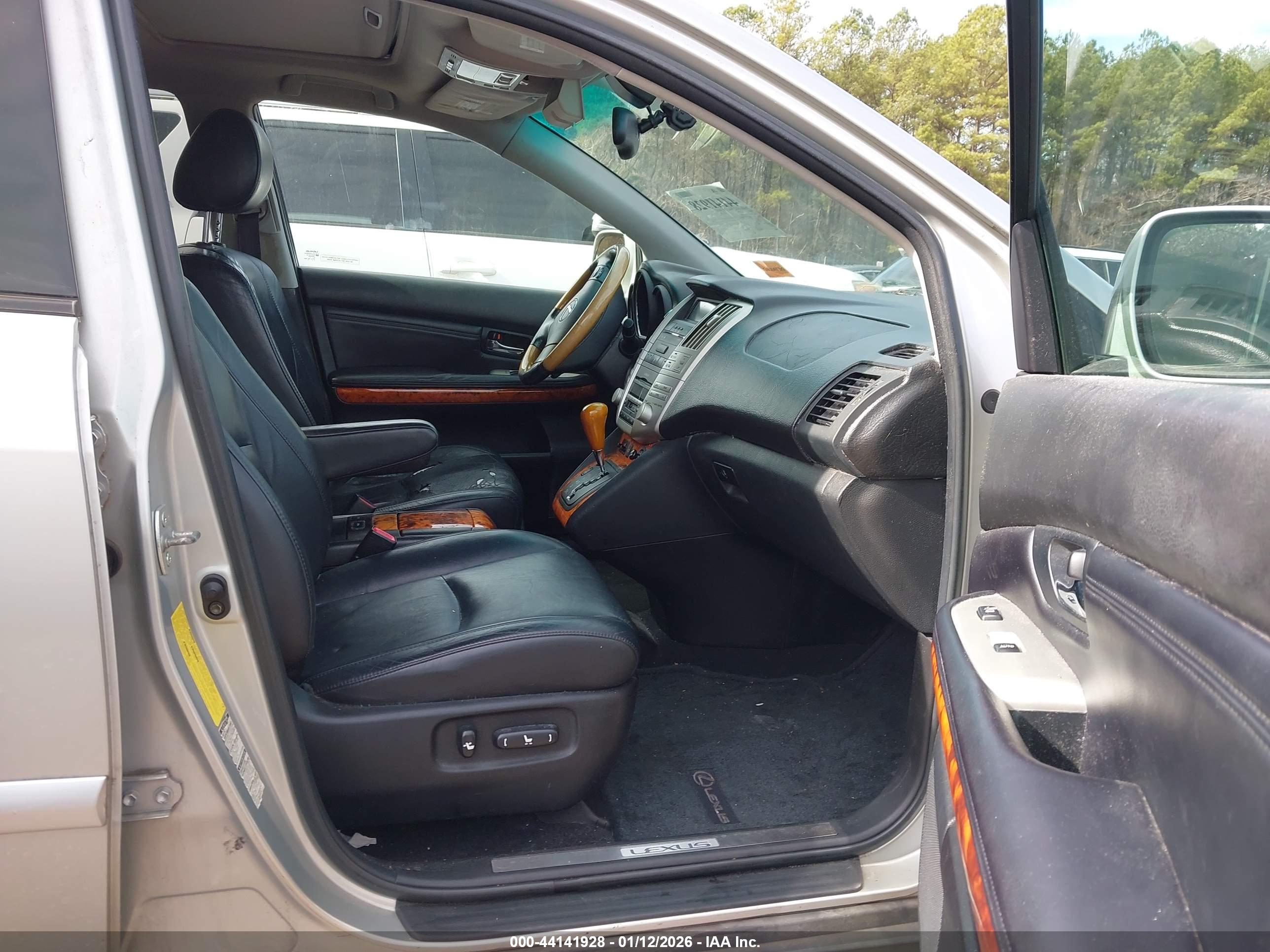 LEXUS RX image 5