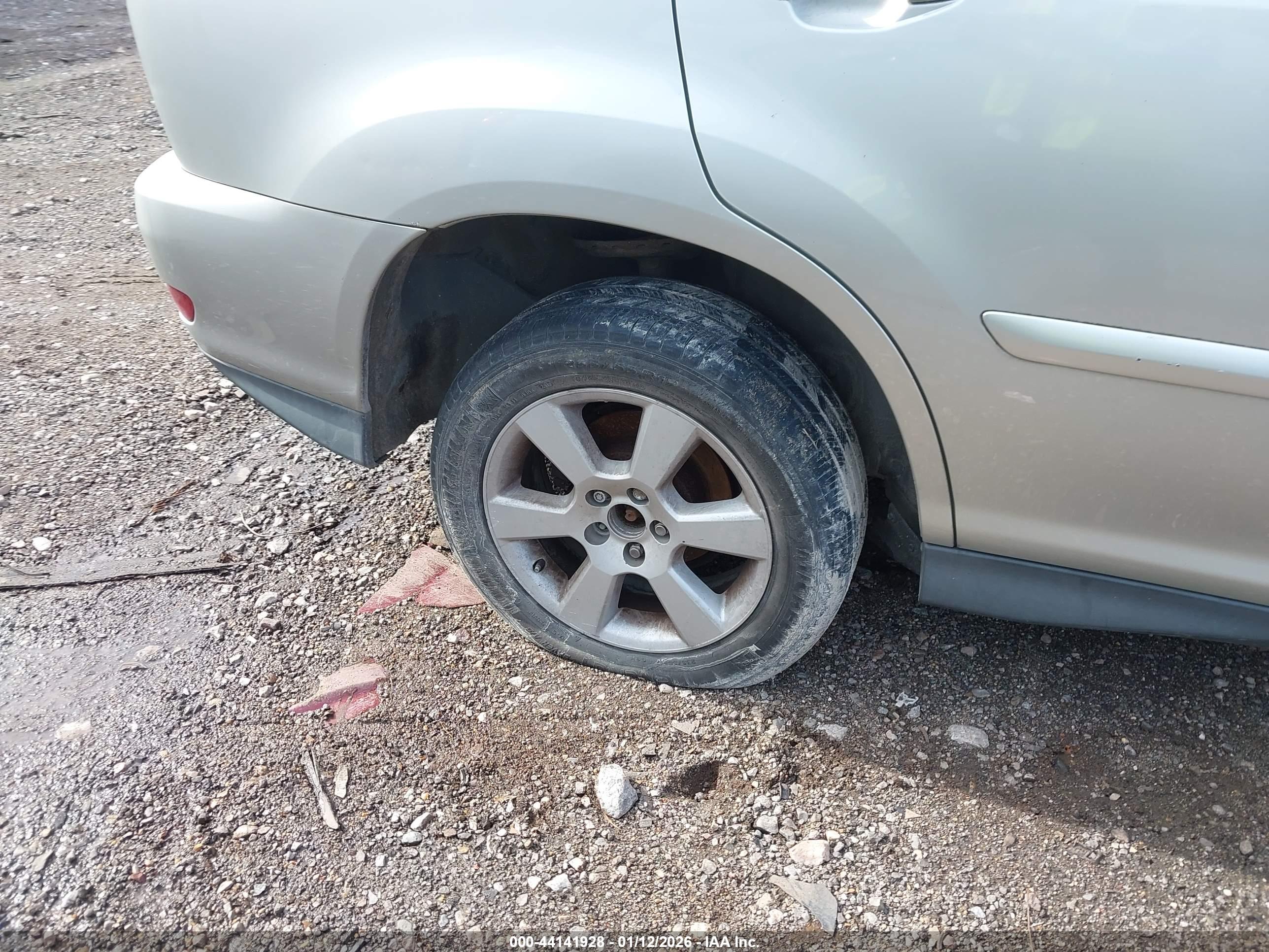 LEXUS RX image 6