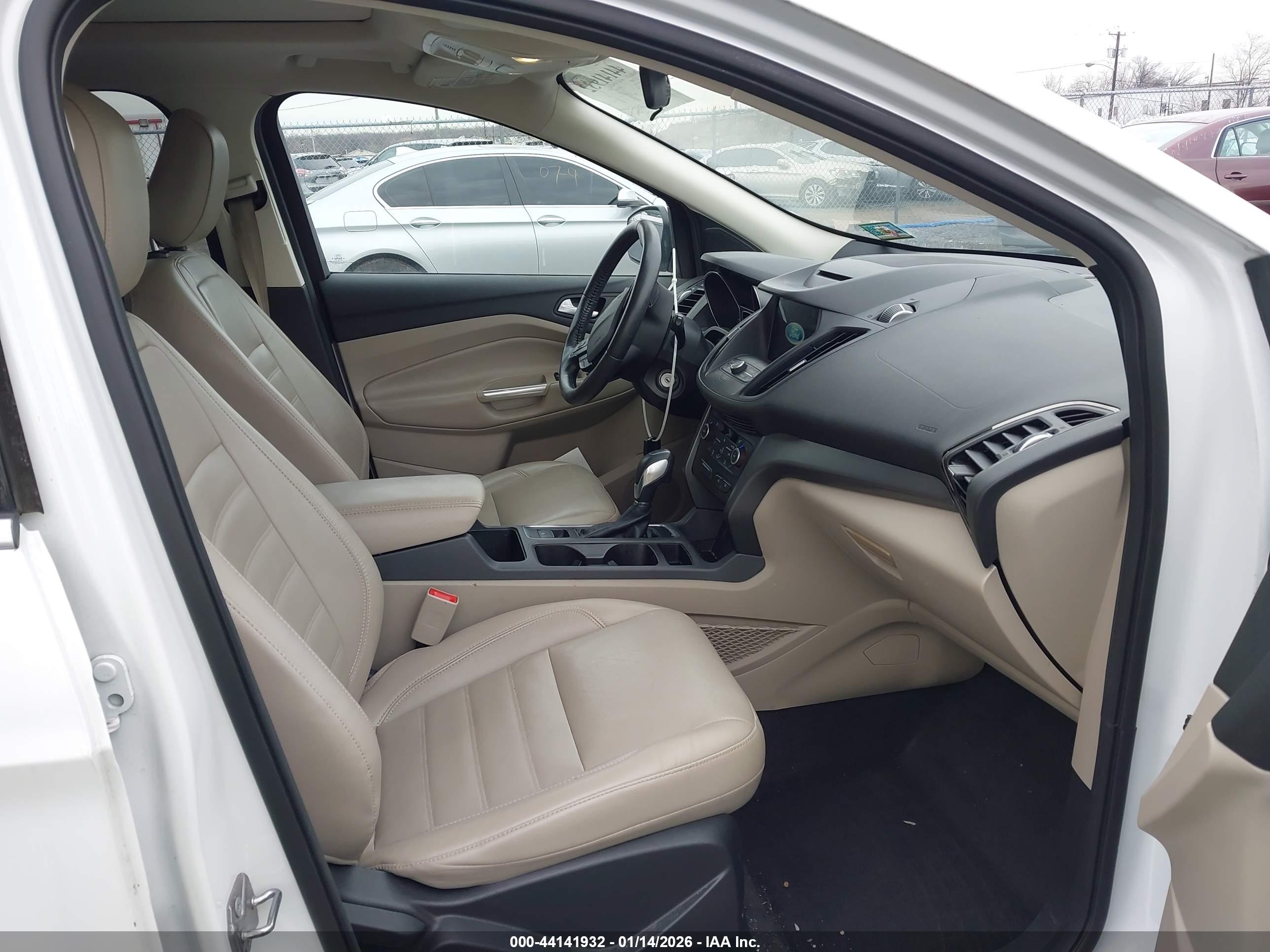 FORD ESCAPE image 5