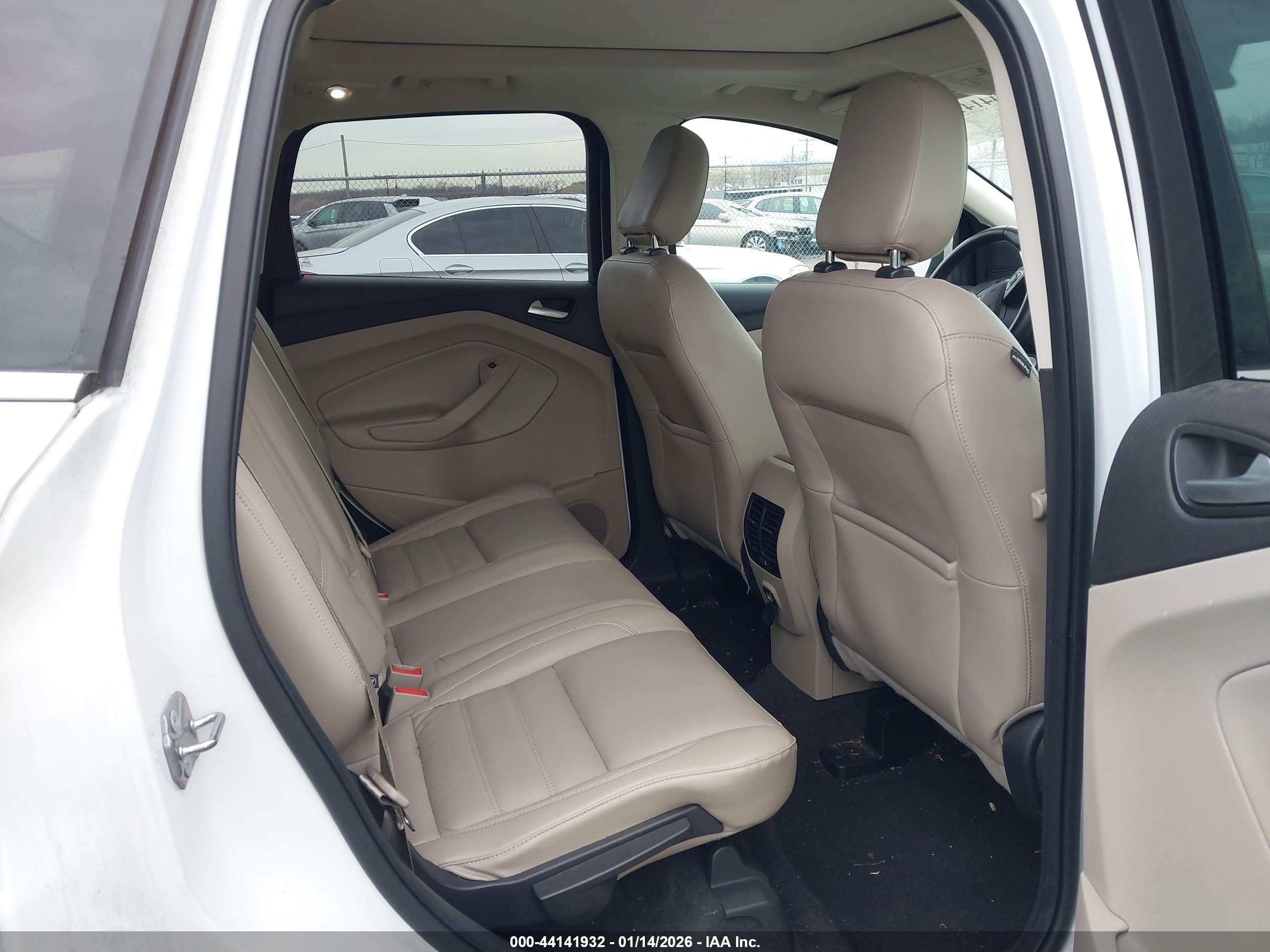 FORD ESCAPE image 8