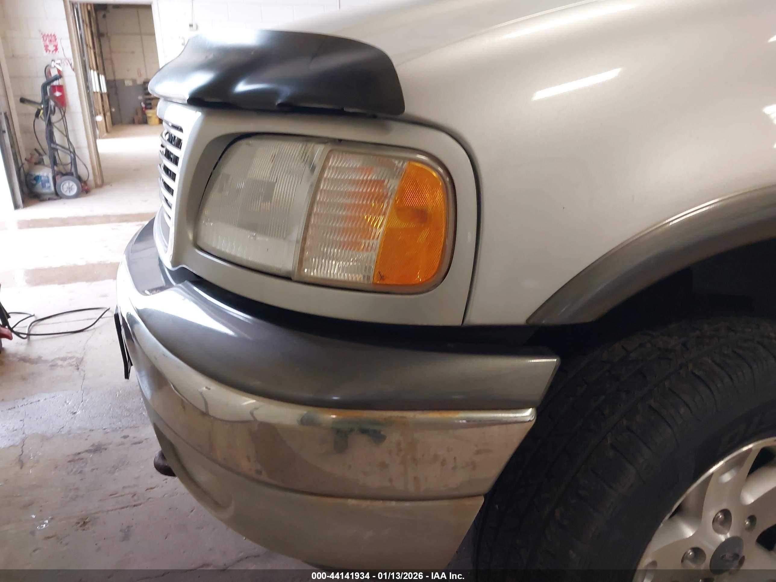FORD F-150 image 6