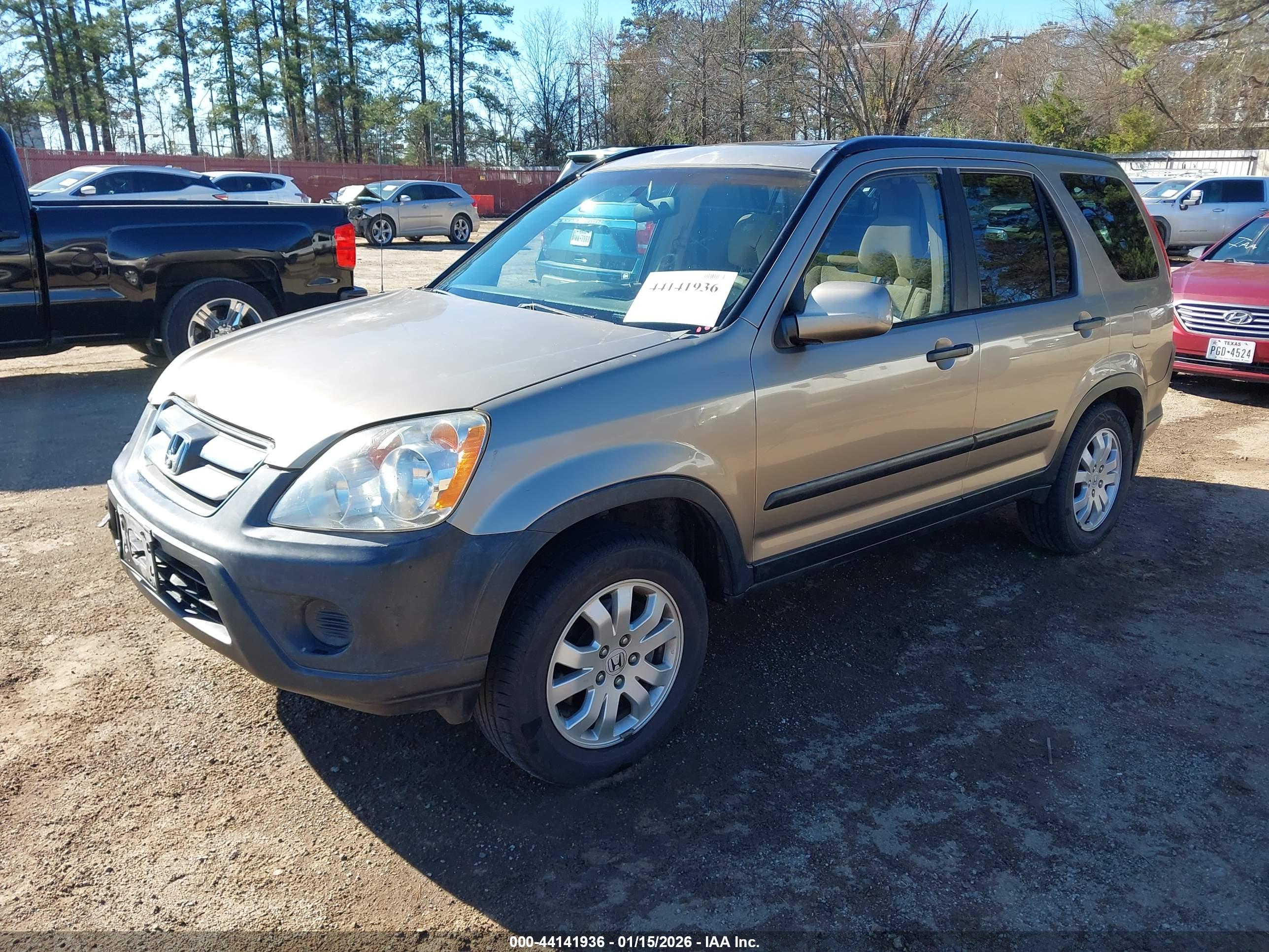 HONDA CR-V image 2