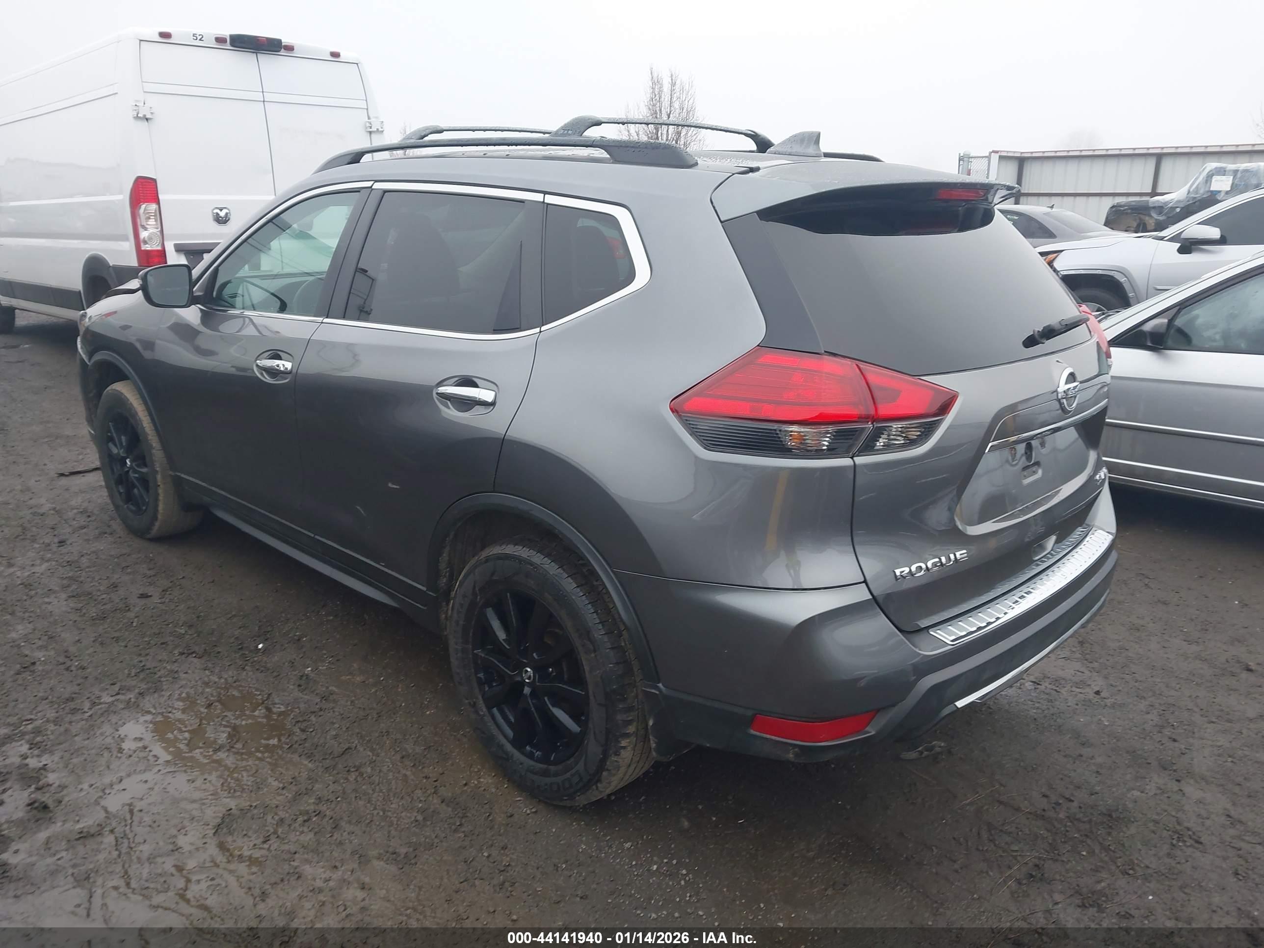 NISSAN ROGUE image 3