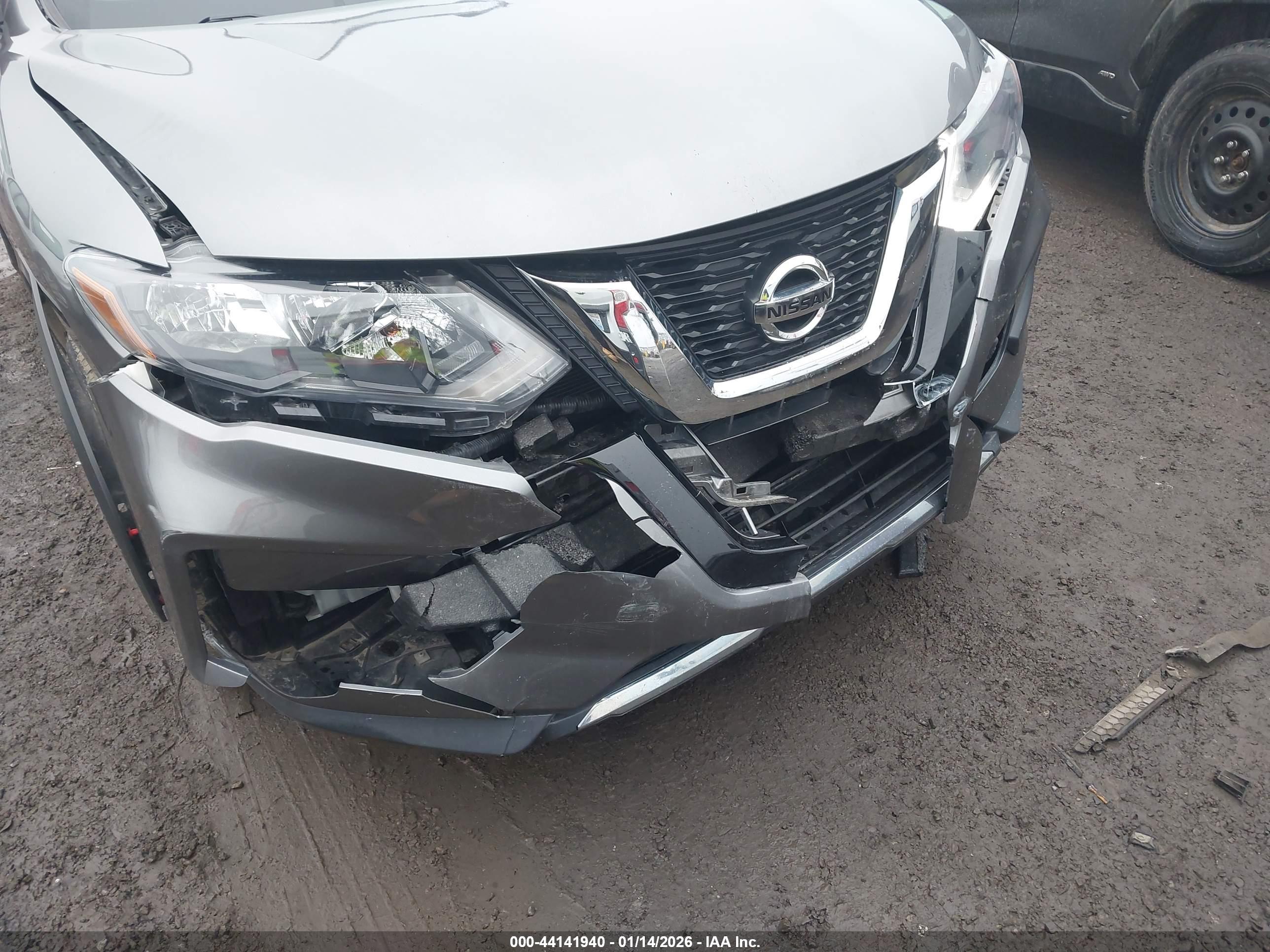NISSAN ROGUE image 6