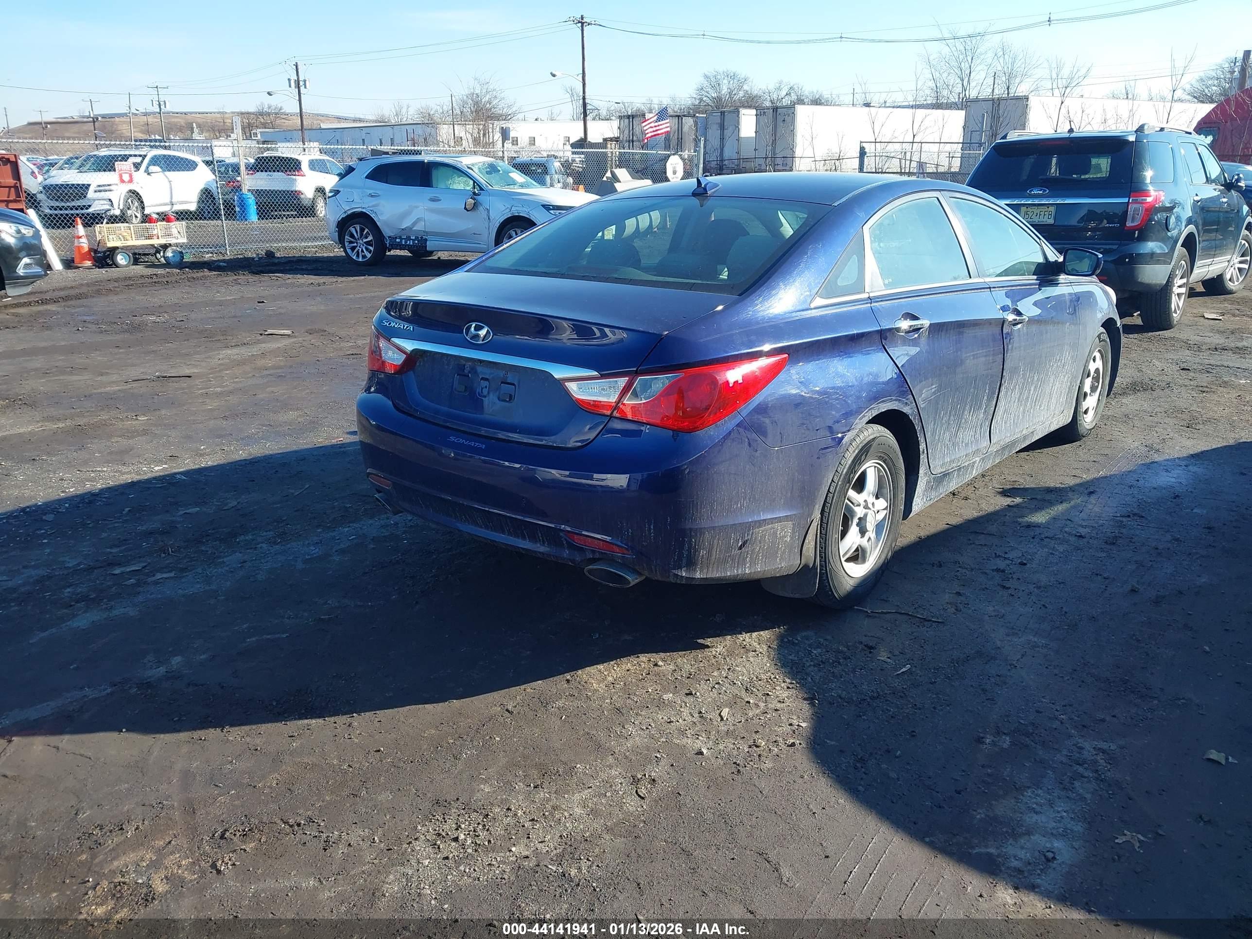 HYUNDAI SONATA image 4