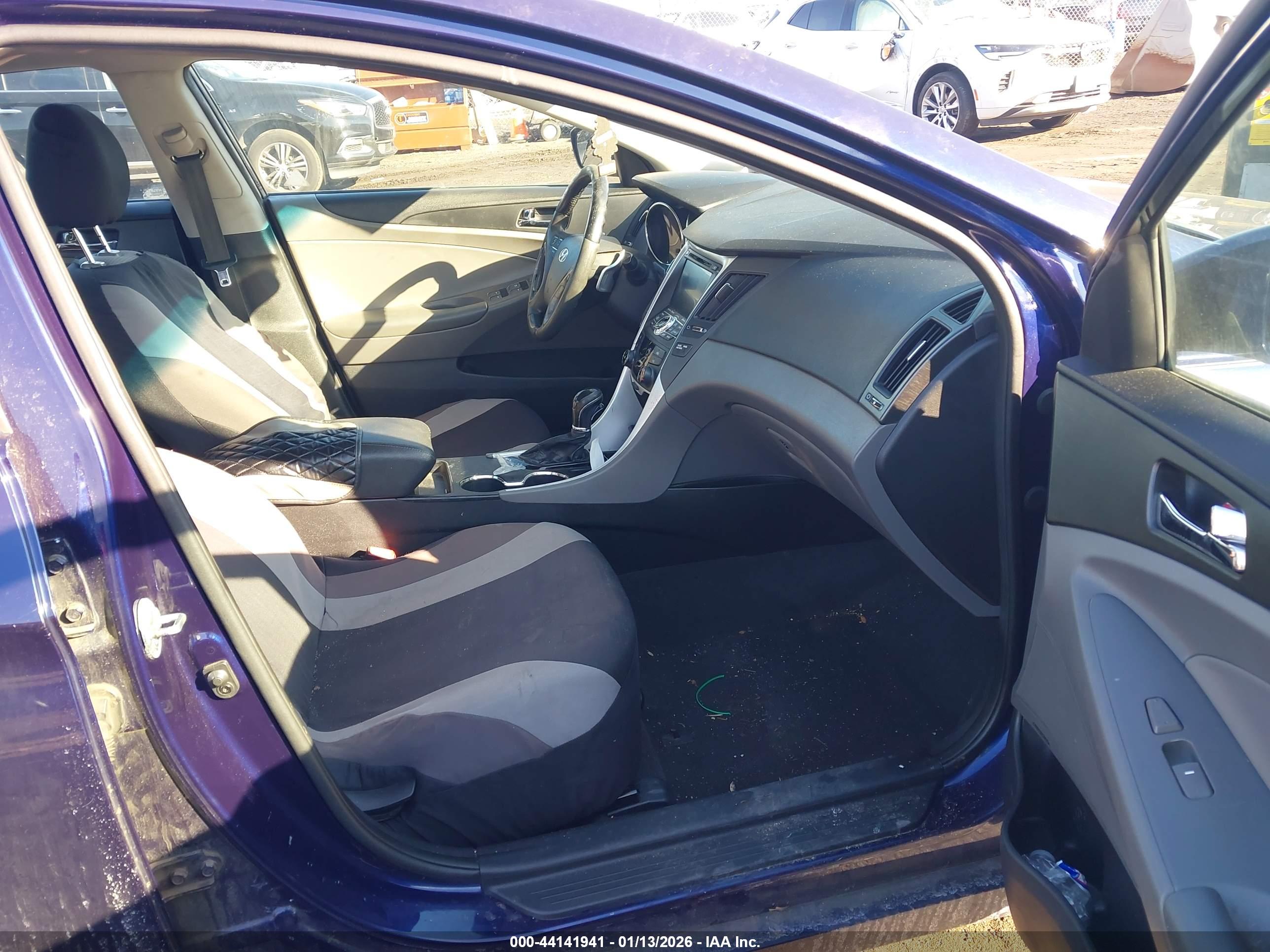 HYUNDAI SONATA image 5