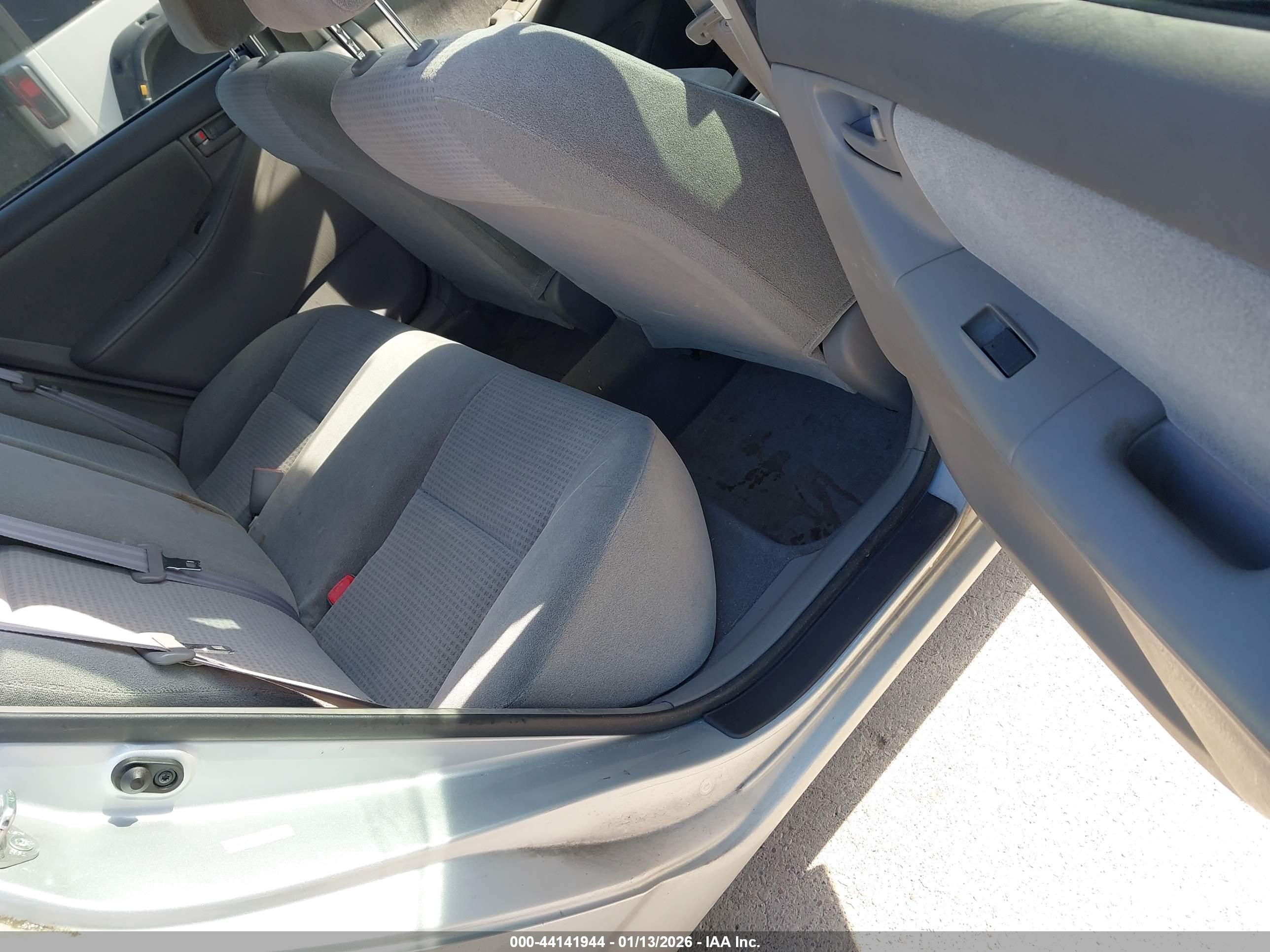 TOYOTA COROLLA image 8