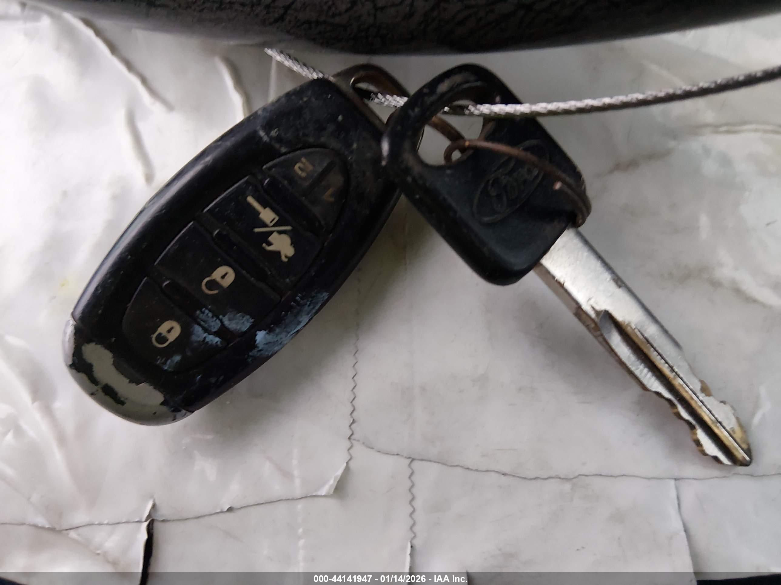 FORD E-250 image 11