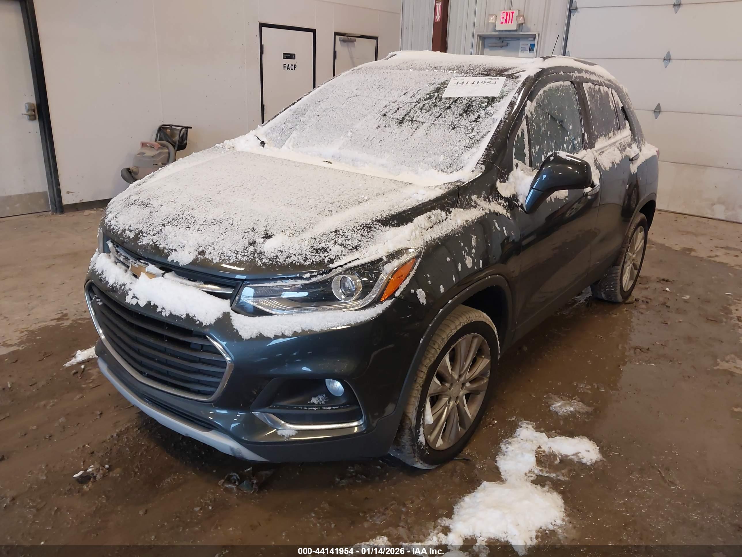 CHEVROLET TRAX image 2