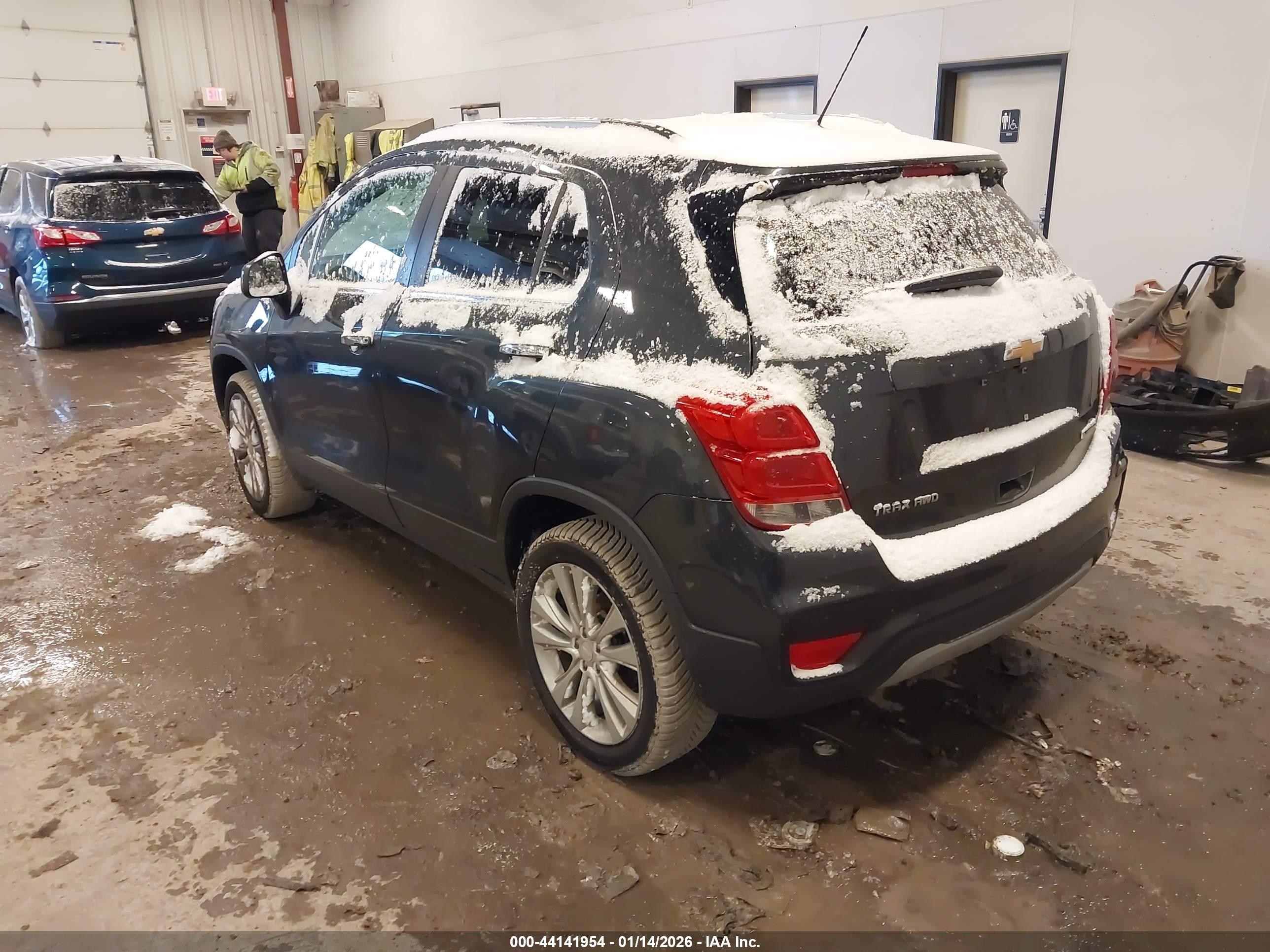 CHEVROLET TRAX image 3