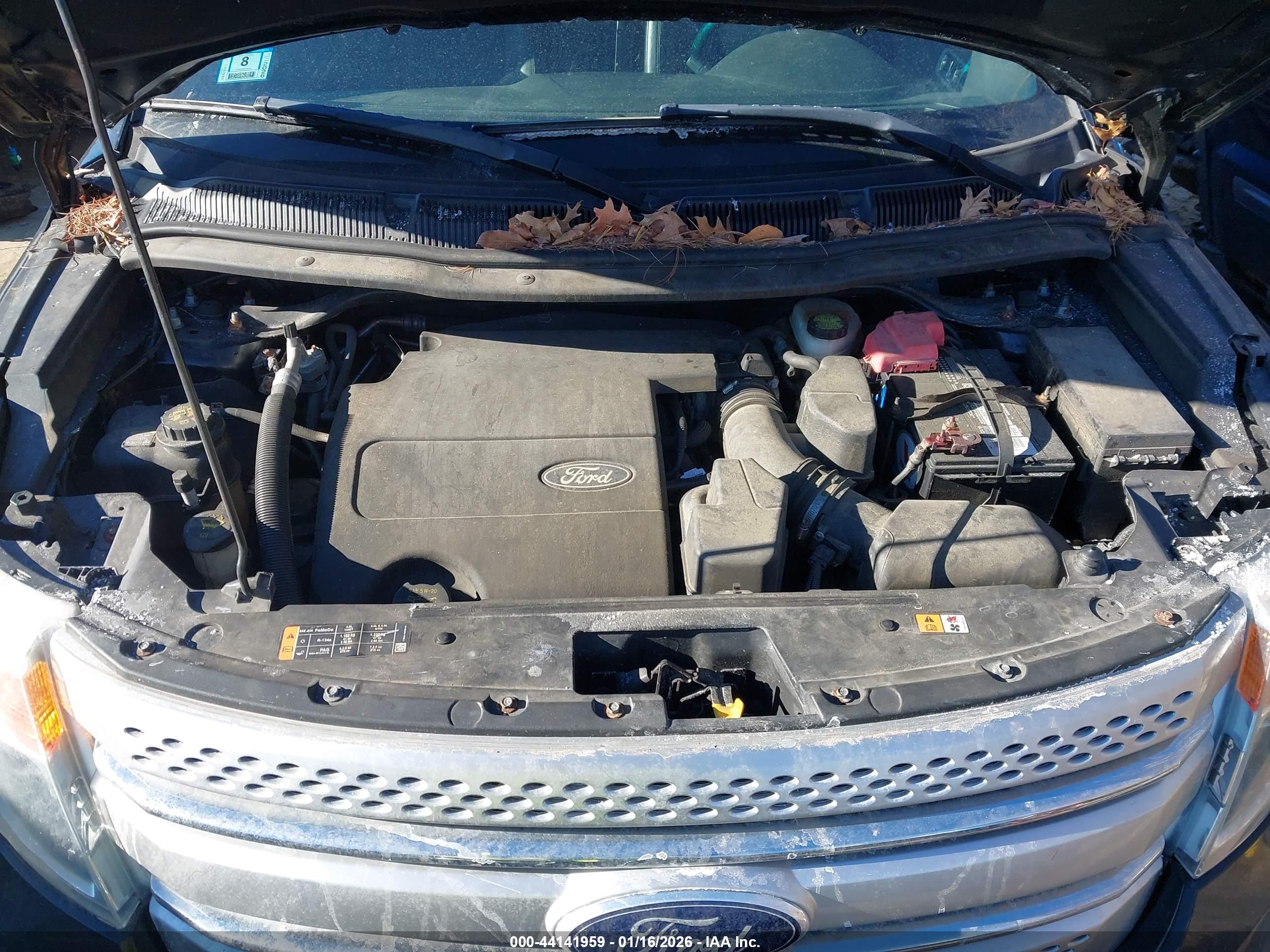 FORD EXPLORER image 10