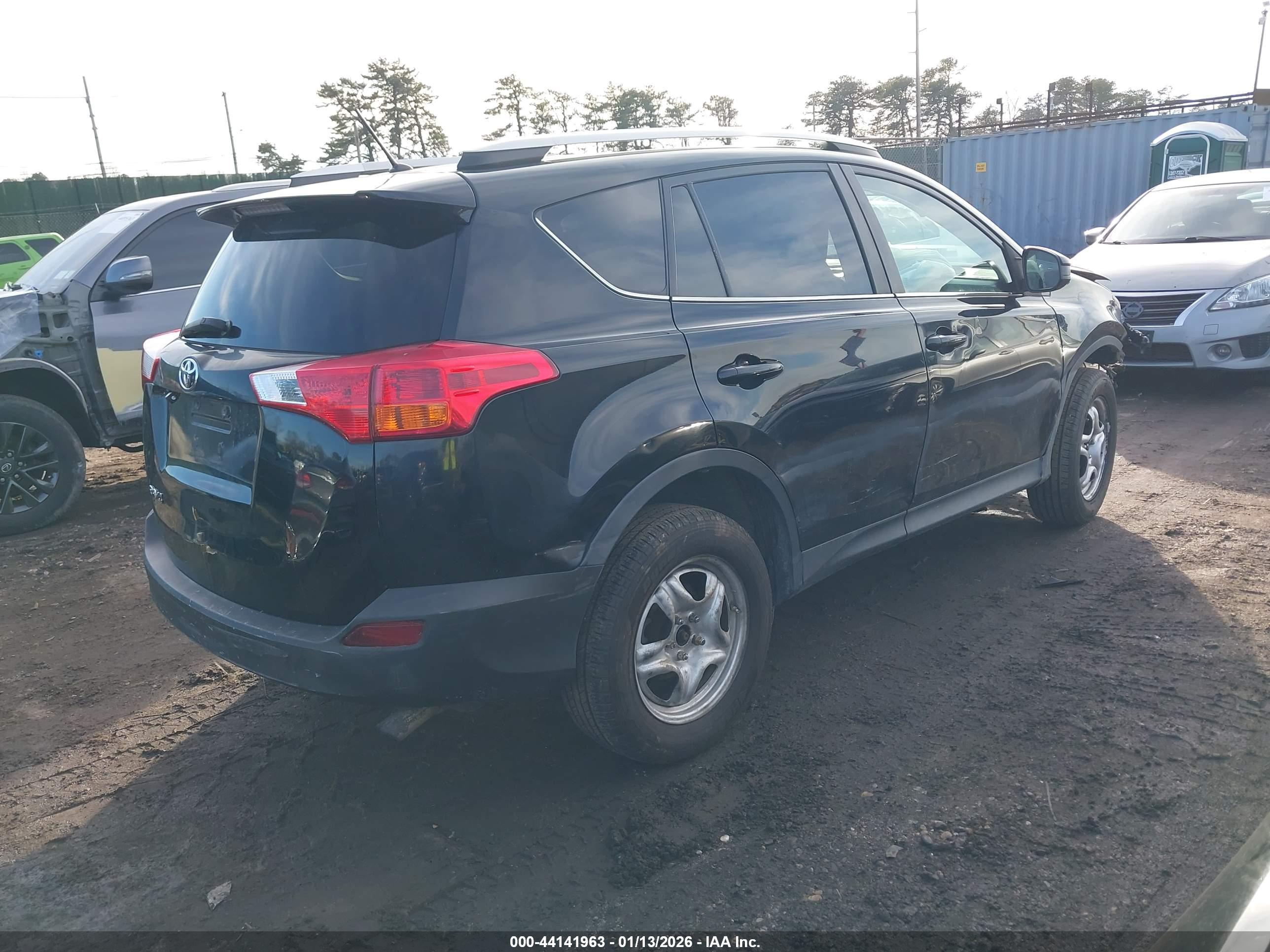 TOYOTA RAV4 image 4