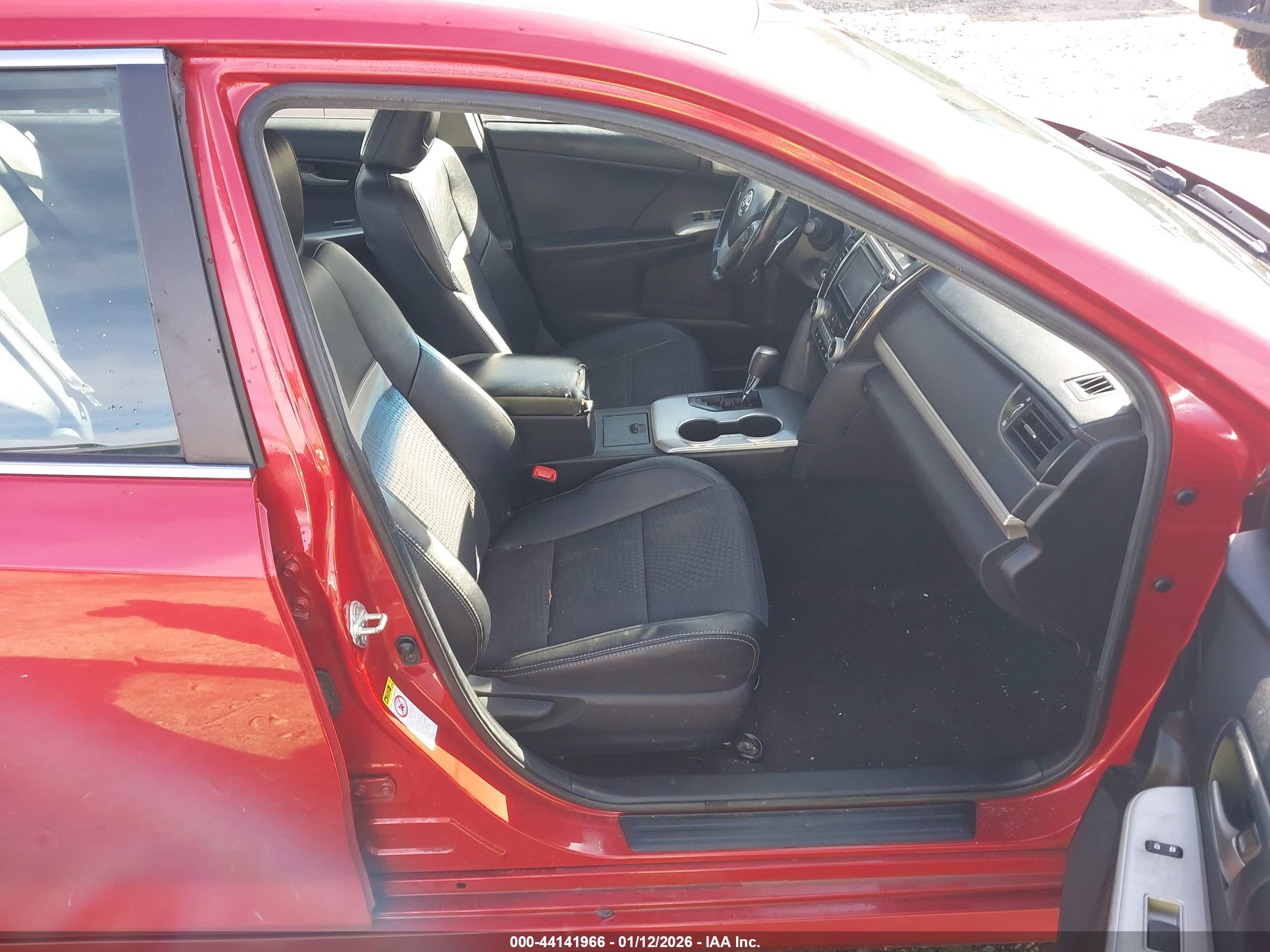 TOYOTA CAMRY image 5