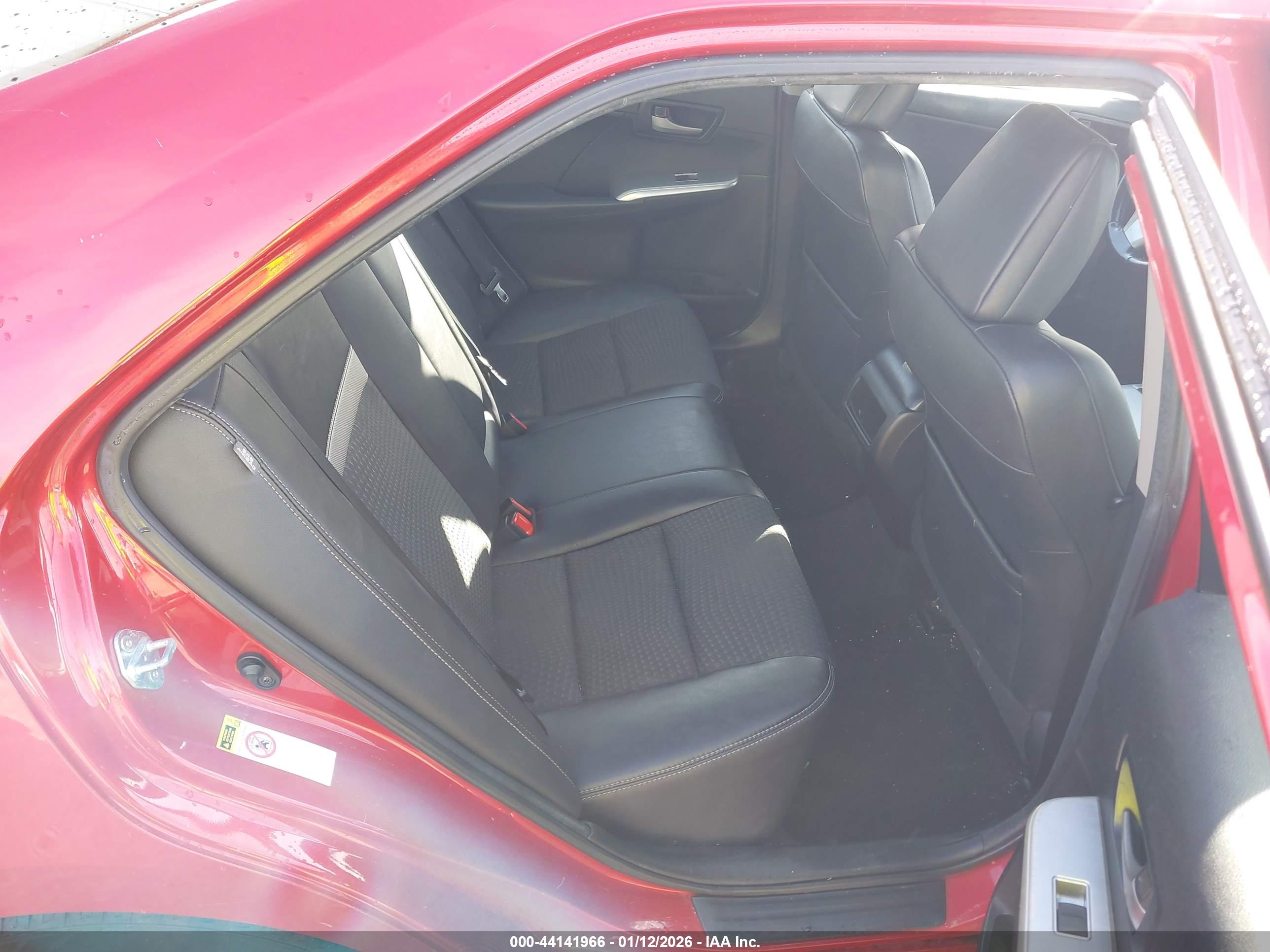 TOYOTA CAMRY image 8