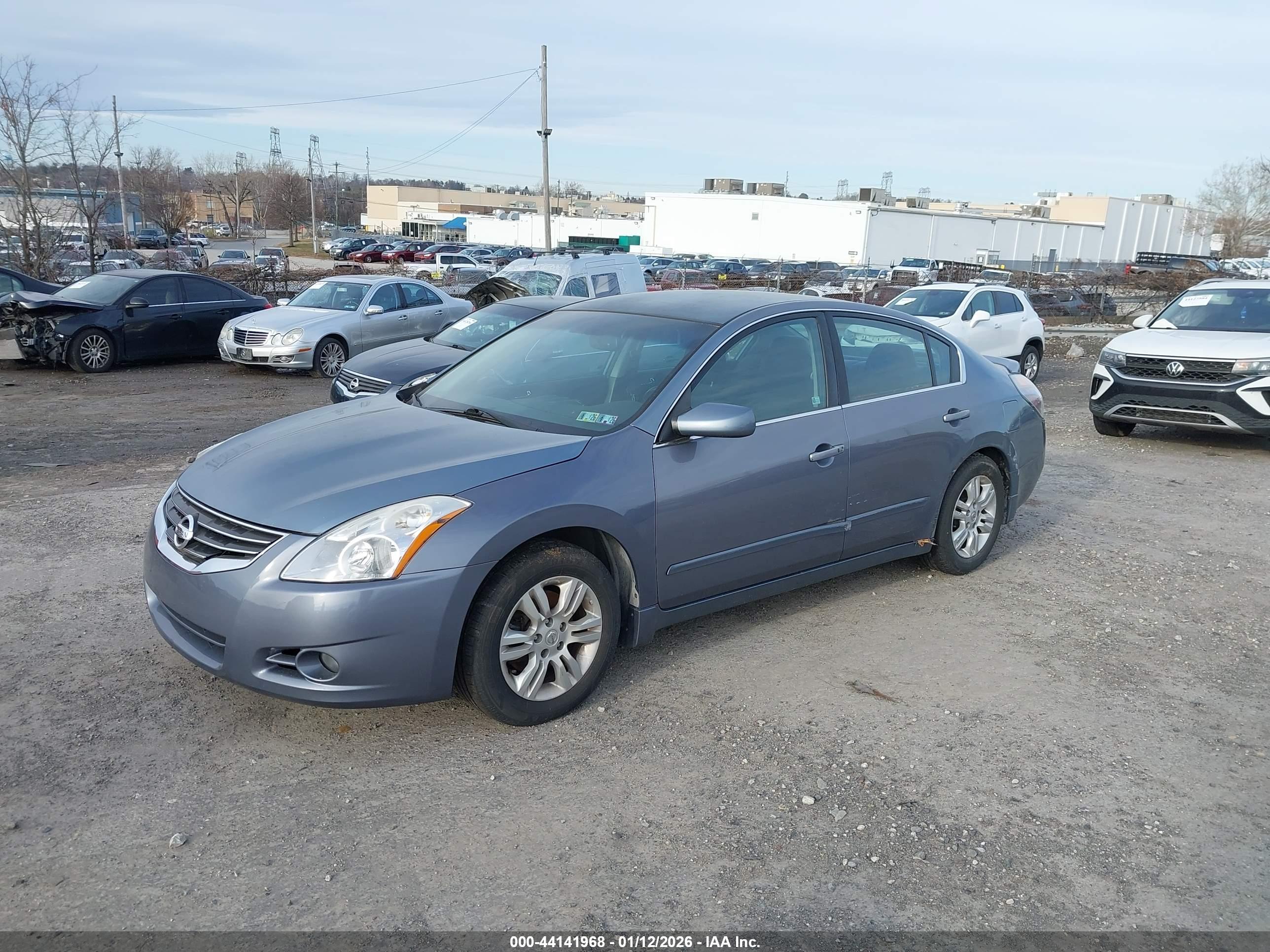 NISSAN ALTIMA image 2