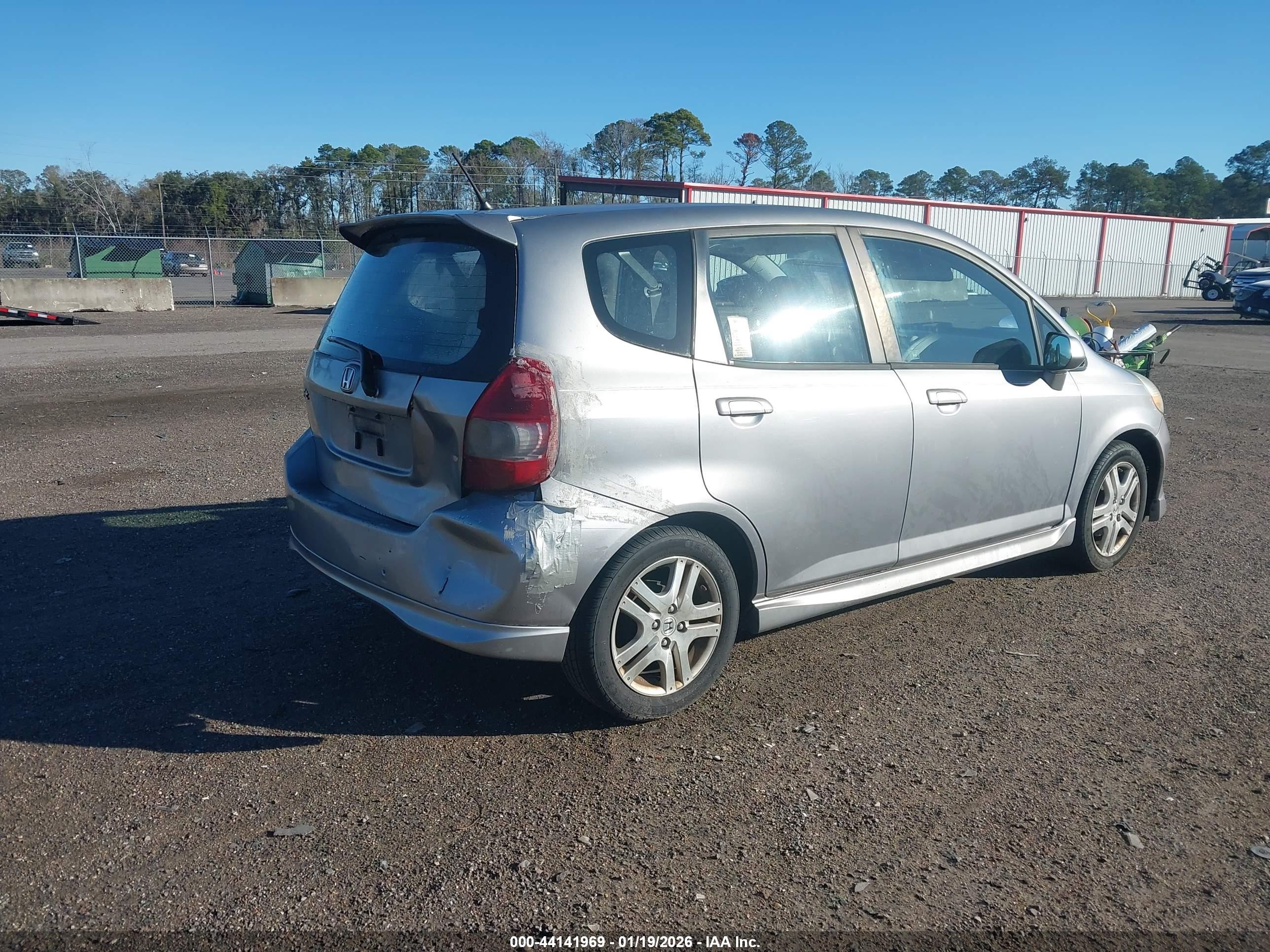 HONDA FIT image 4