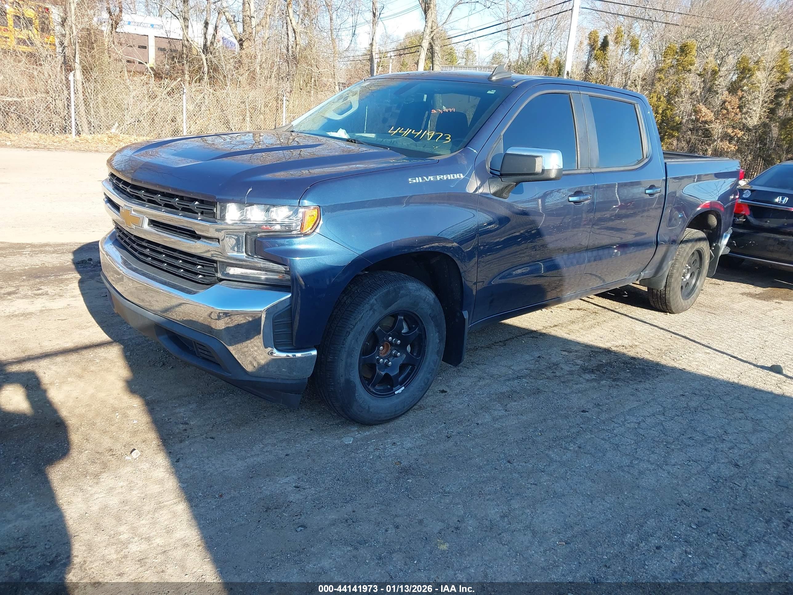 CHEVROLET SILVERADO image 2