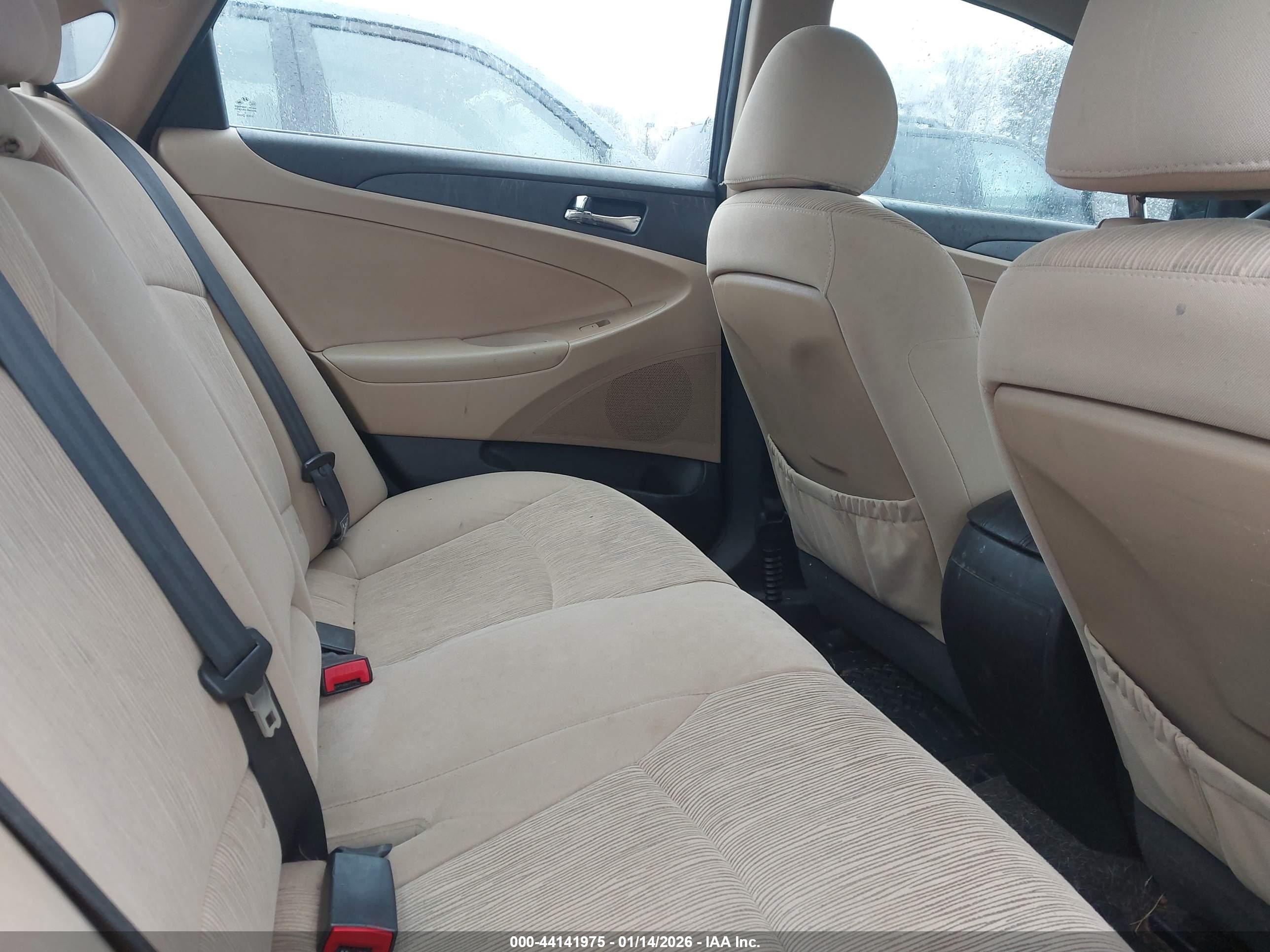 HYUNDAI SONATA image 8