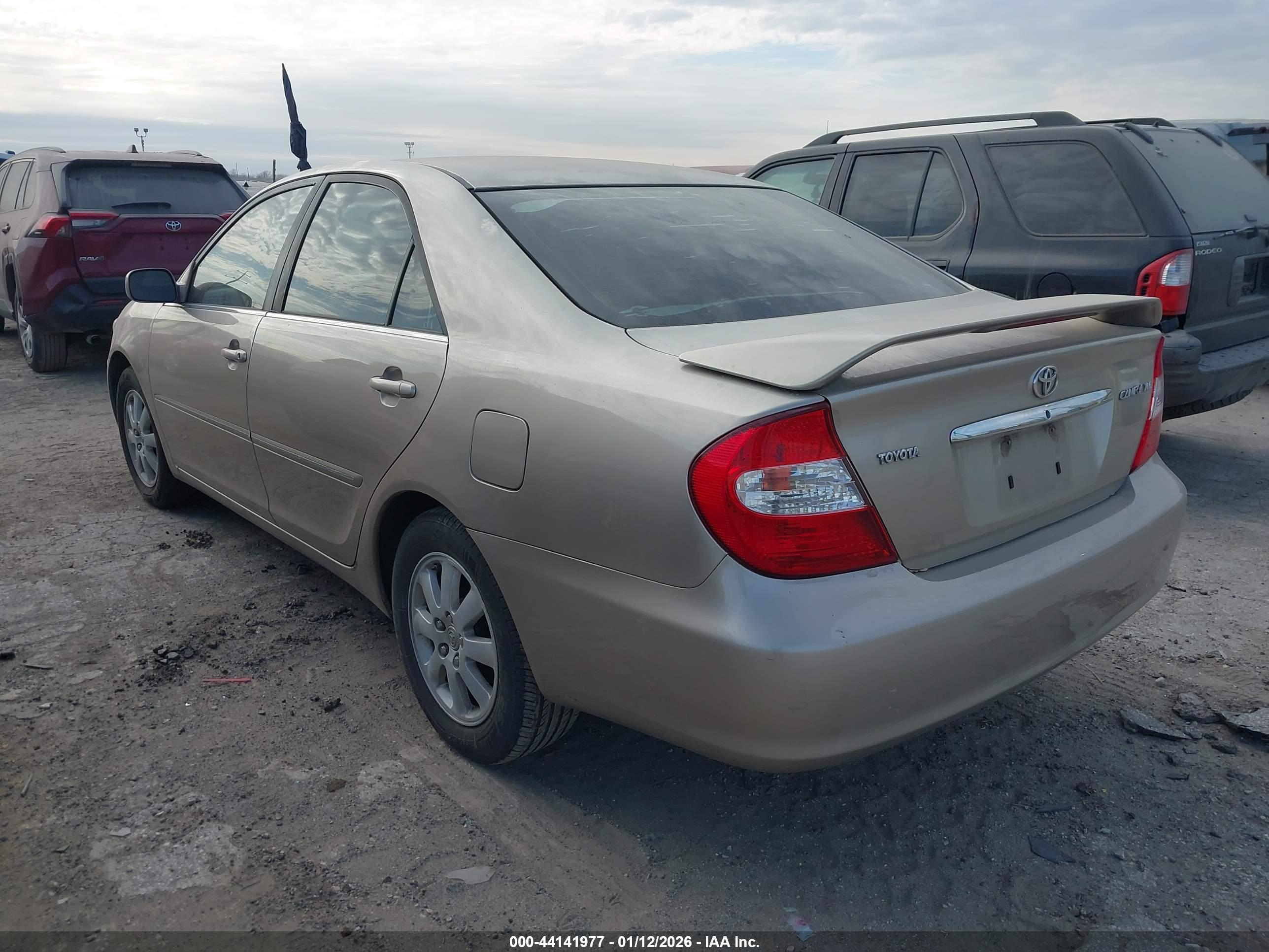 TOYOTA CAMRY image 3
