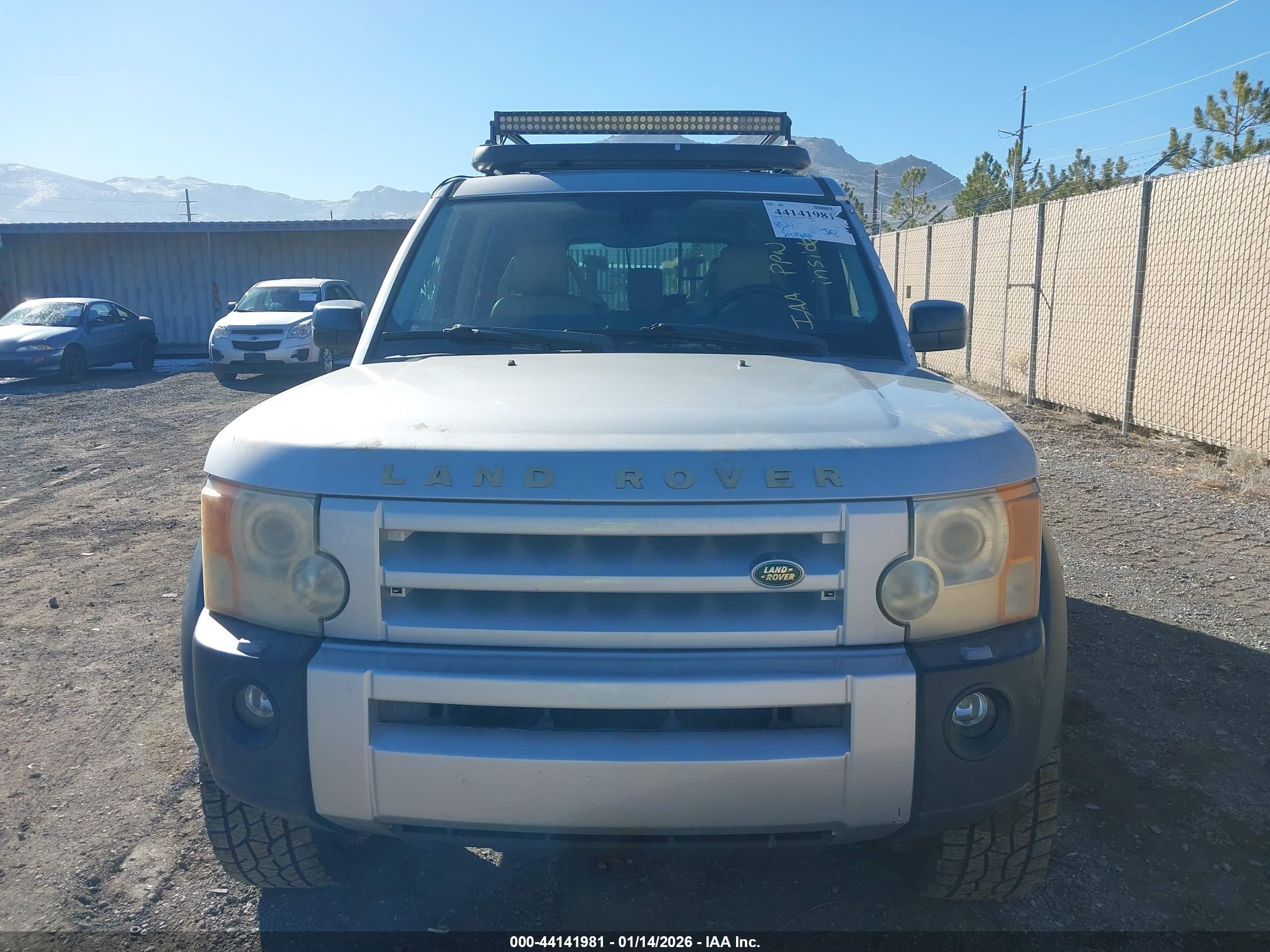 LAND ROVER image 6