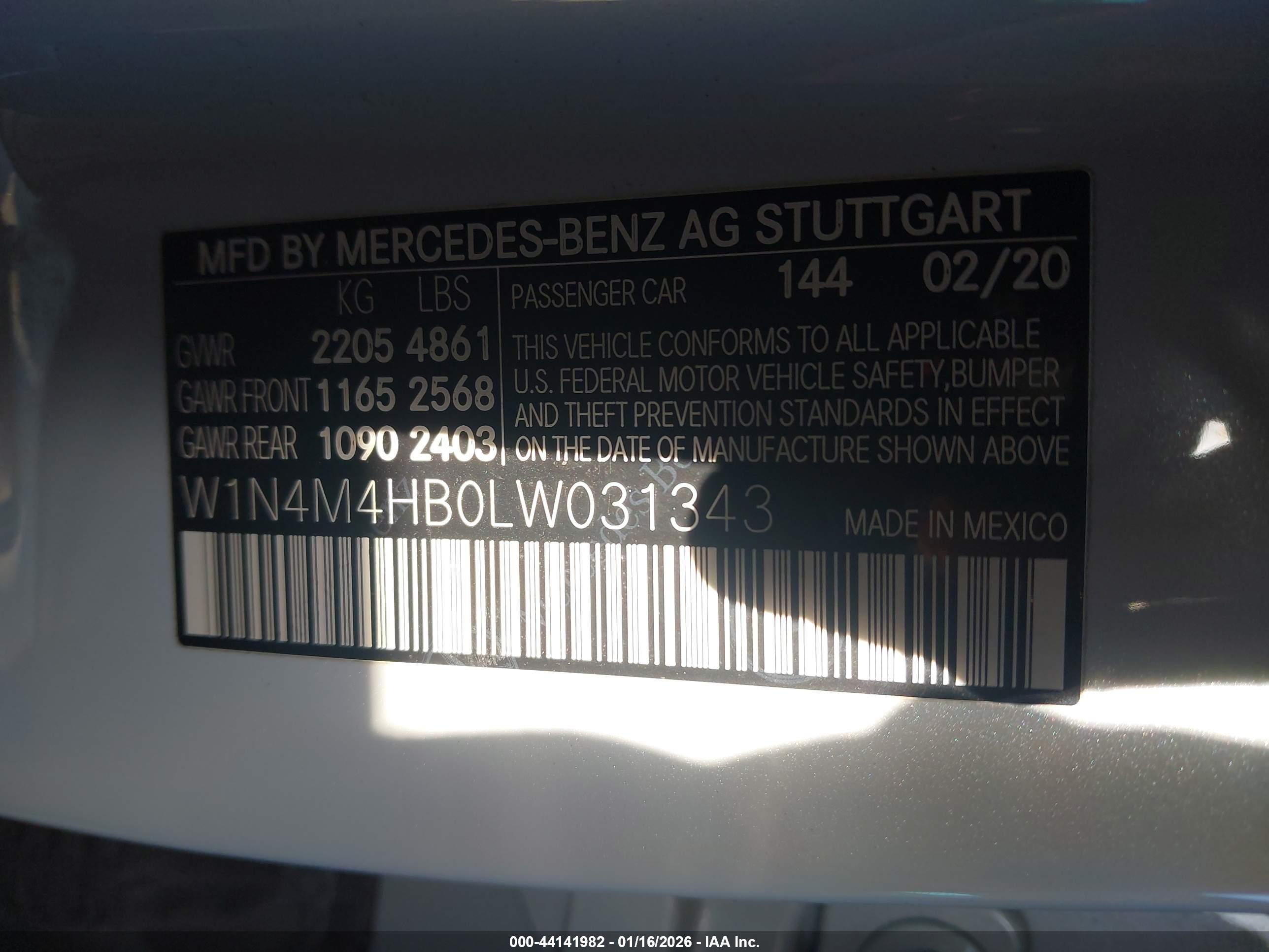 MERCEDES-BENZ GLB image 9