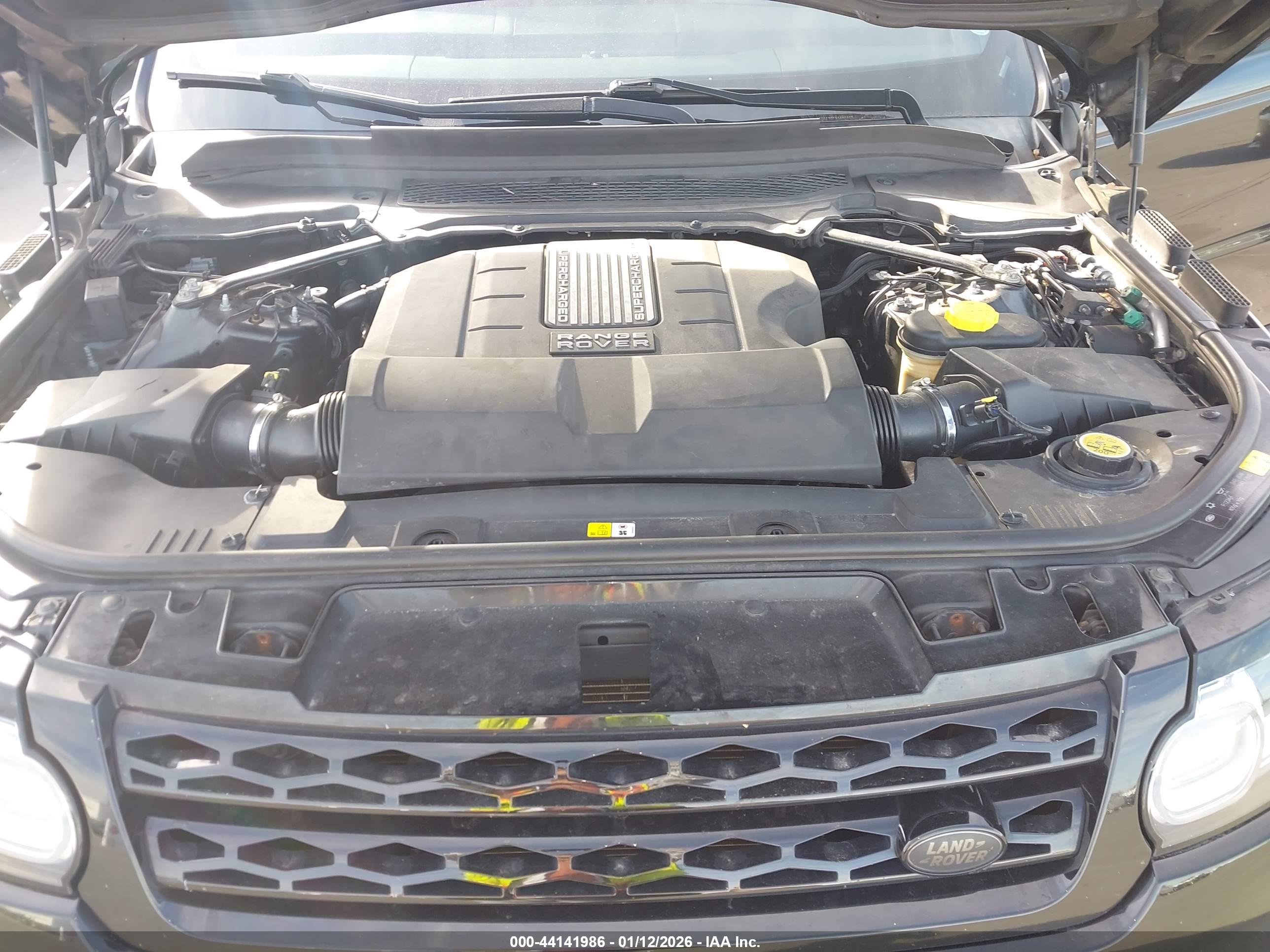 LAND ROVER image 10