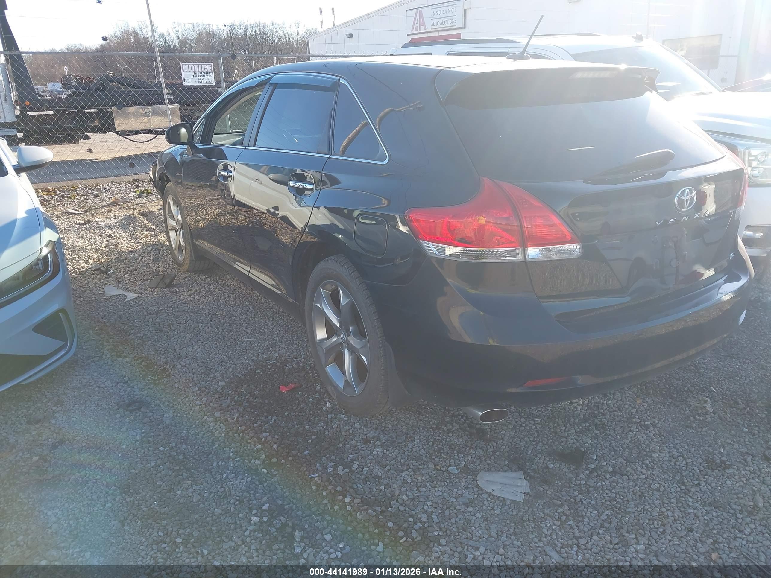 TOYOTA VENZA image 3