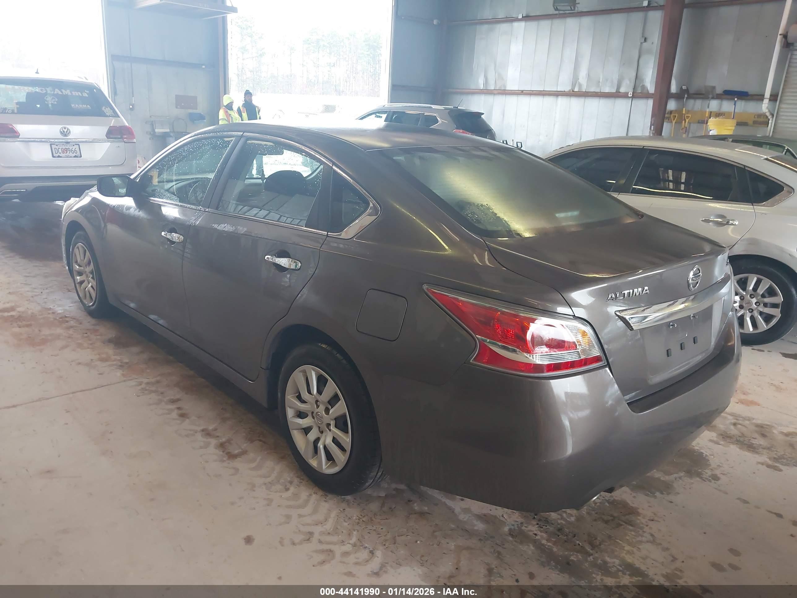 NISSAN ALTIMA image 3