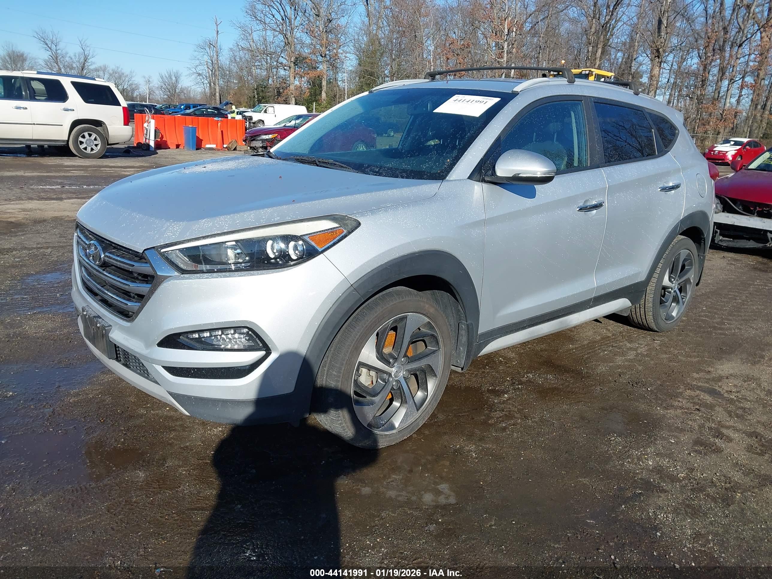 HYUNDAI TUCSON image 2